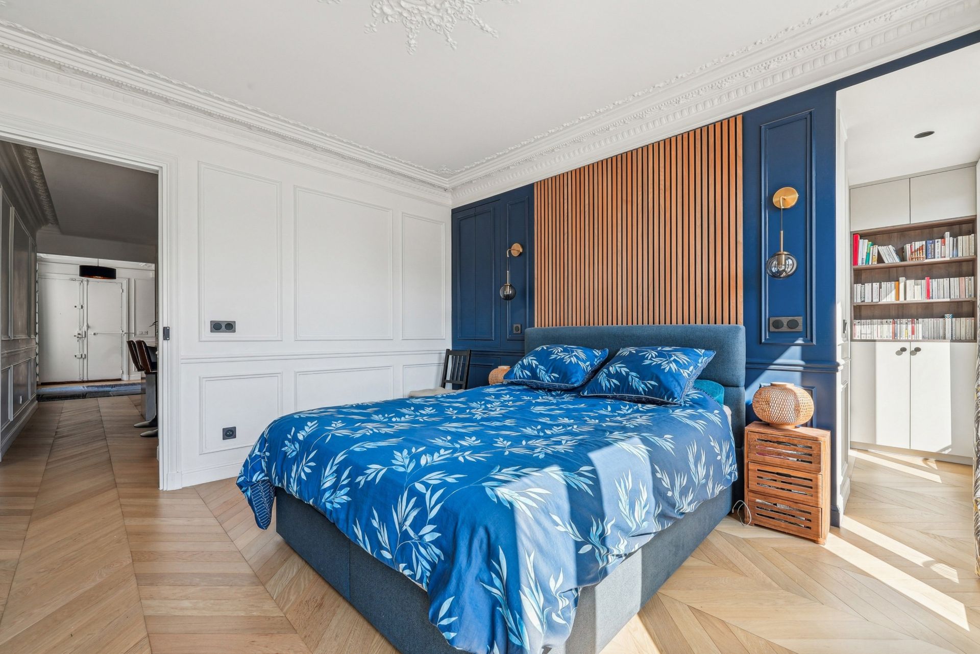 luxury apartment 5 Rooms for sale on PARIS (75010)