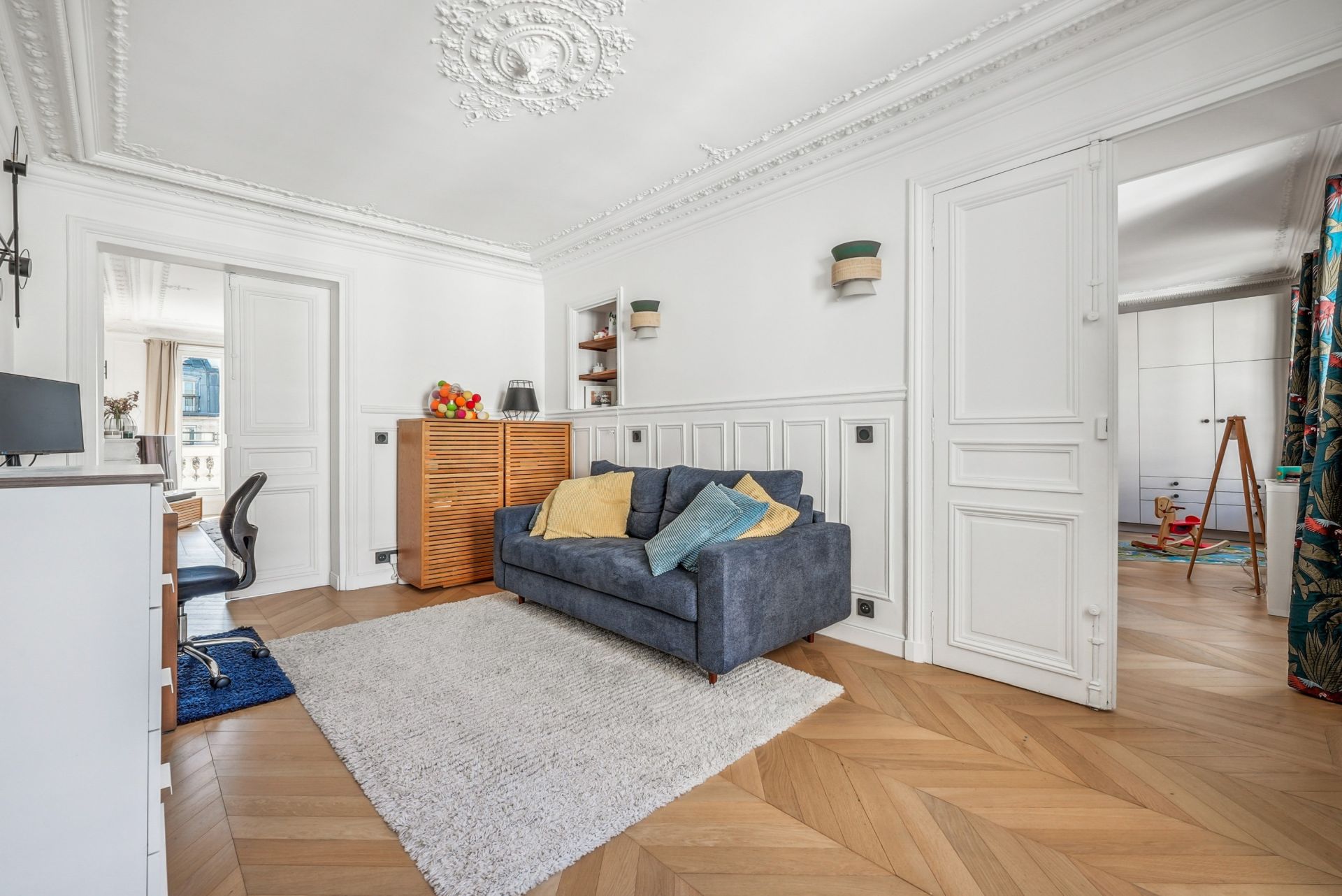 luxury apartment 5 Rooms for sale on PARIS (75010)