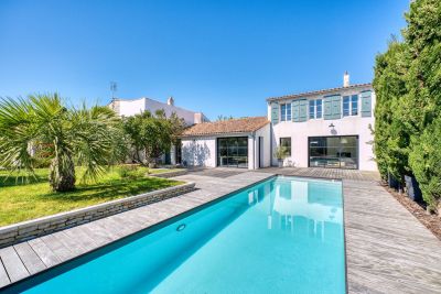 Sale Luxury house La Flotte 7 Rooms 200 m²