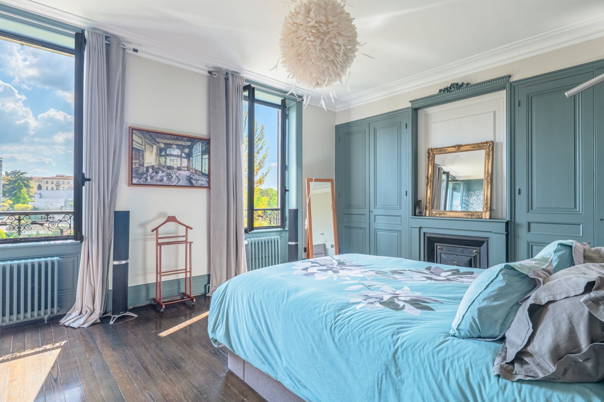 luxury house 15 Rooms for sale on CALUIRE ET CUIRE (69300)