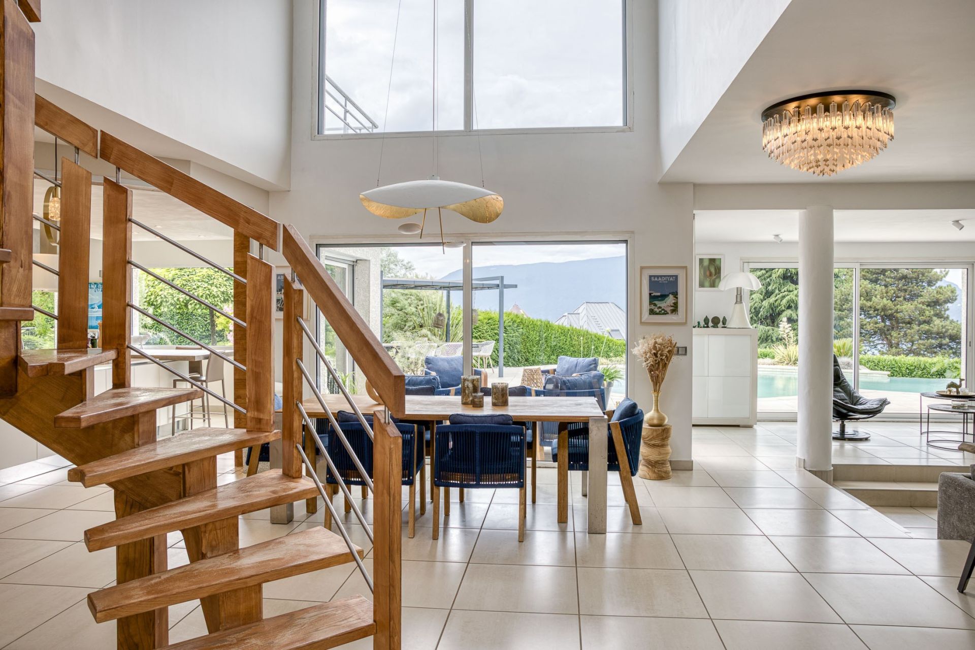 luxury house 6 Rooms for sale on AIX LES BAINS (73100)