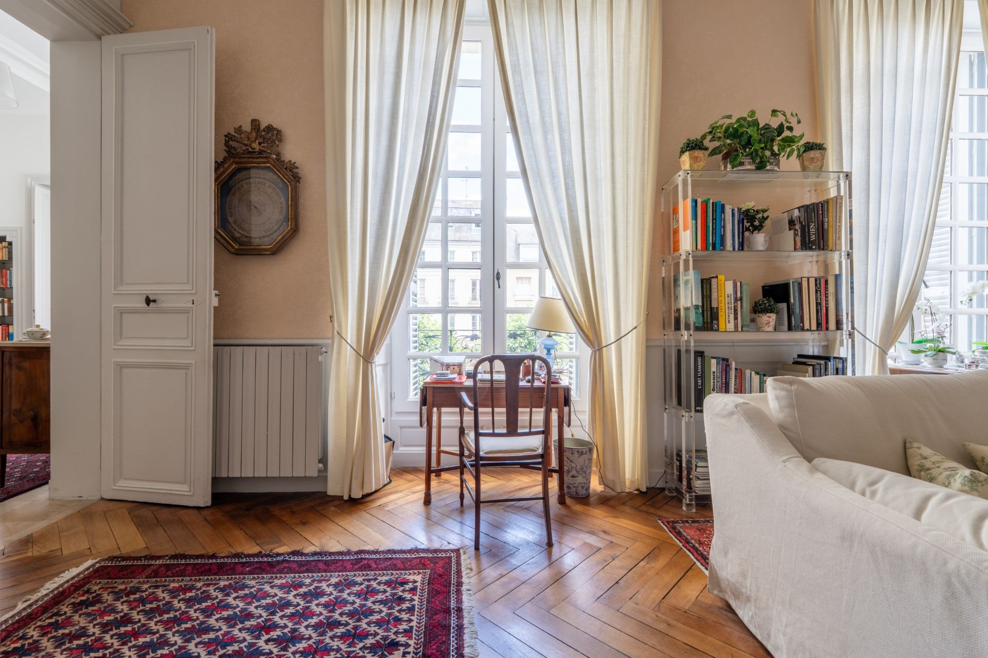 luxury apartment 4 Rooms for sale on TOURS (37000)