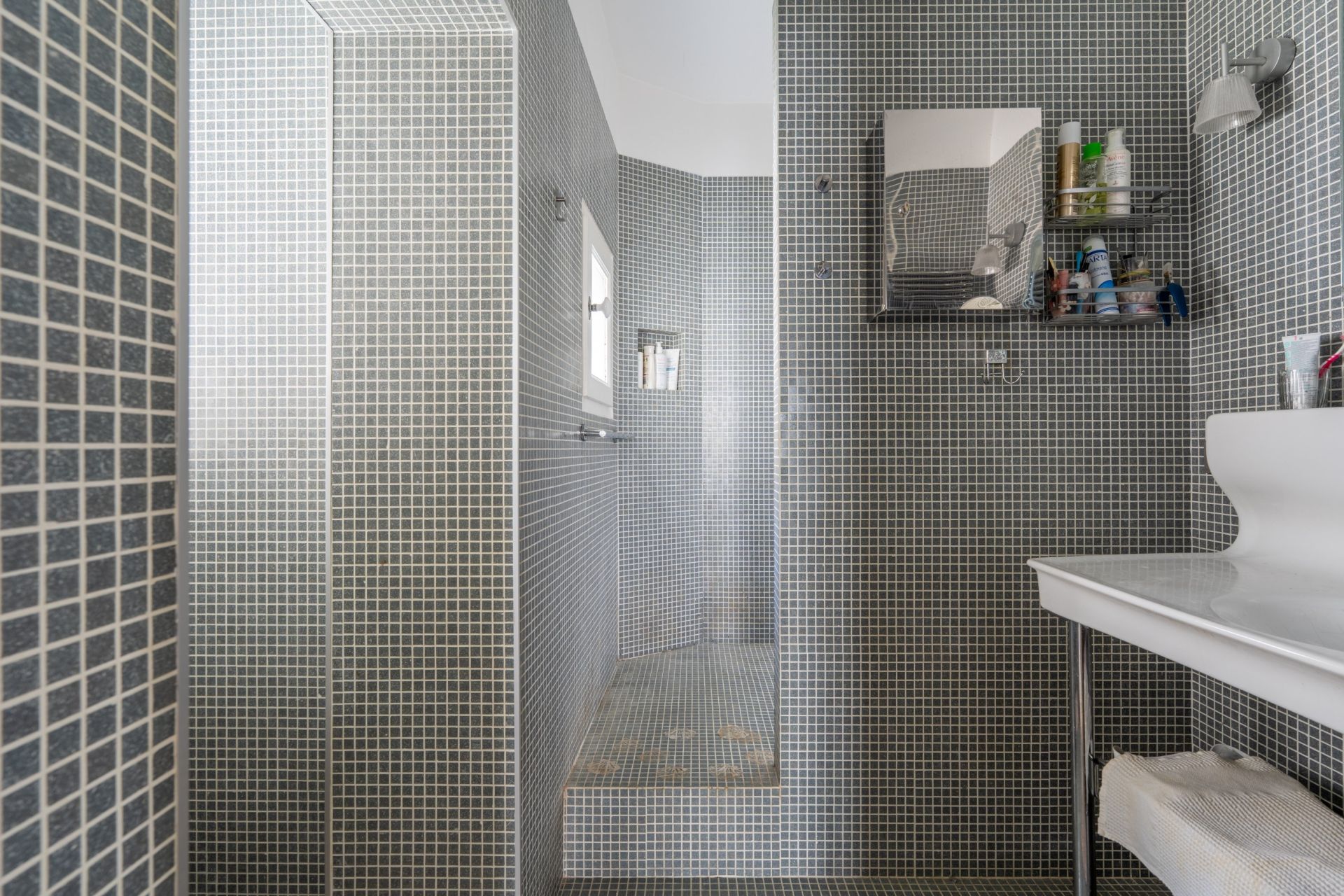 luxury apartment 4 Rooms for sale on TOURS (37000)