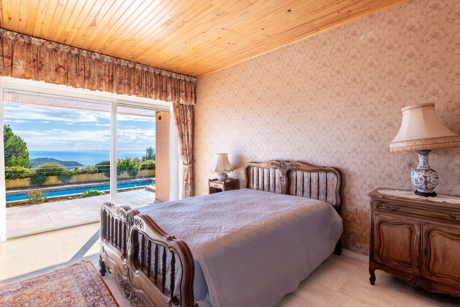 luxury villa 7 Rooms for sale on VILLEFRANCHE SUR MER (06230)