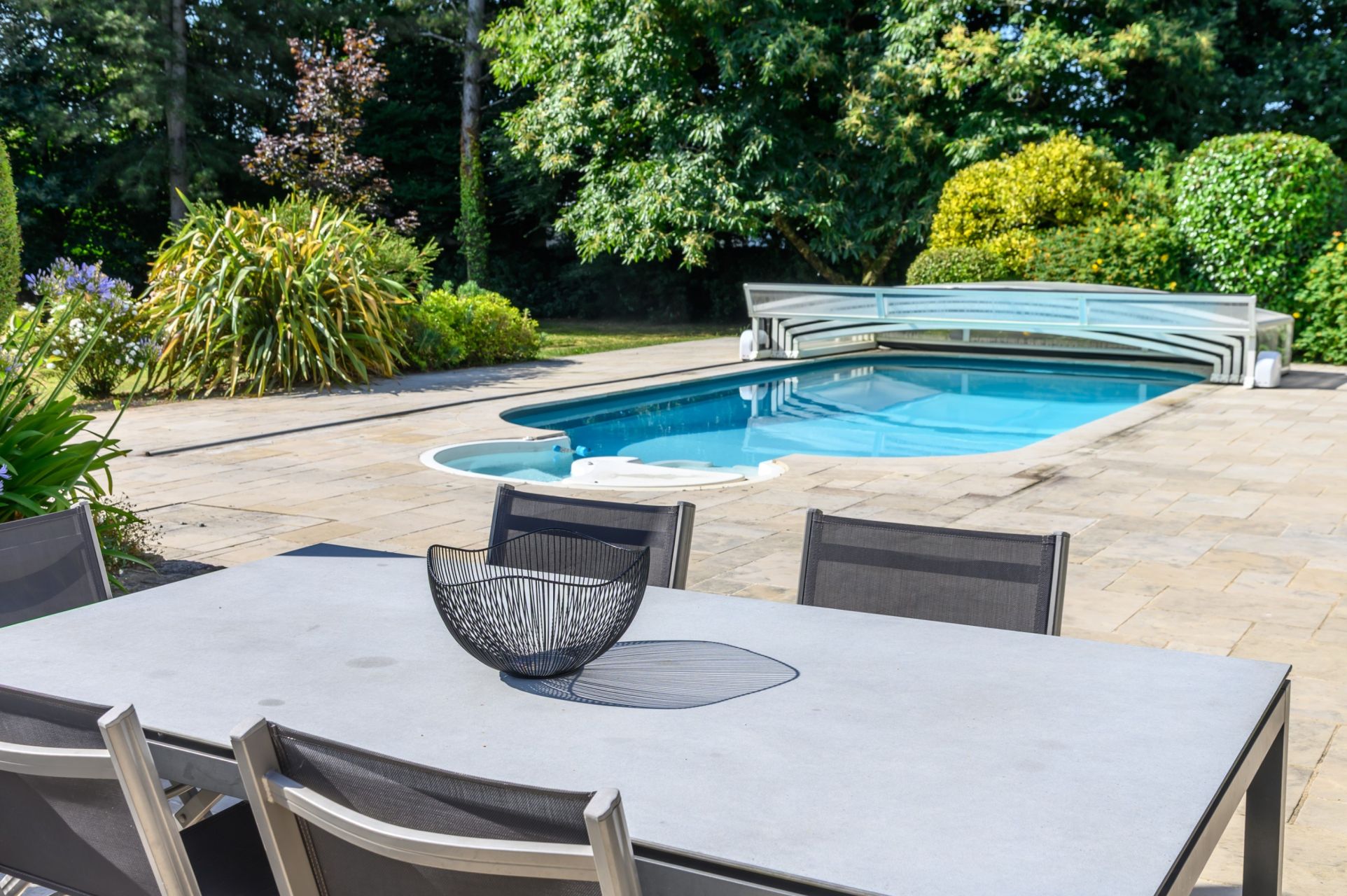 luxury house 6 Rooms for sale on VANNES (56000)