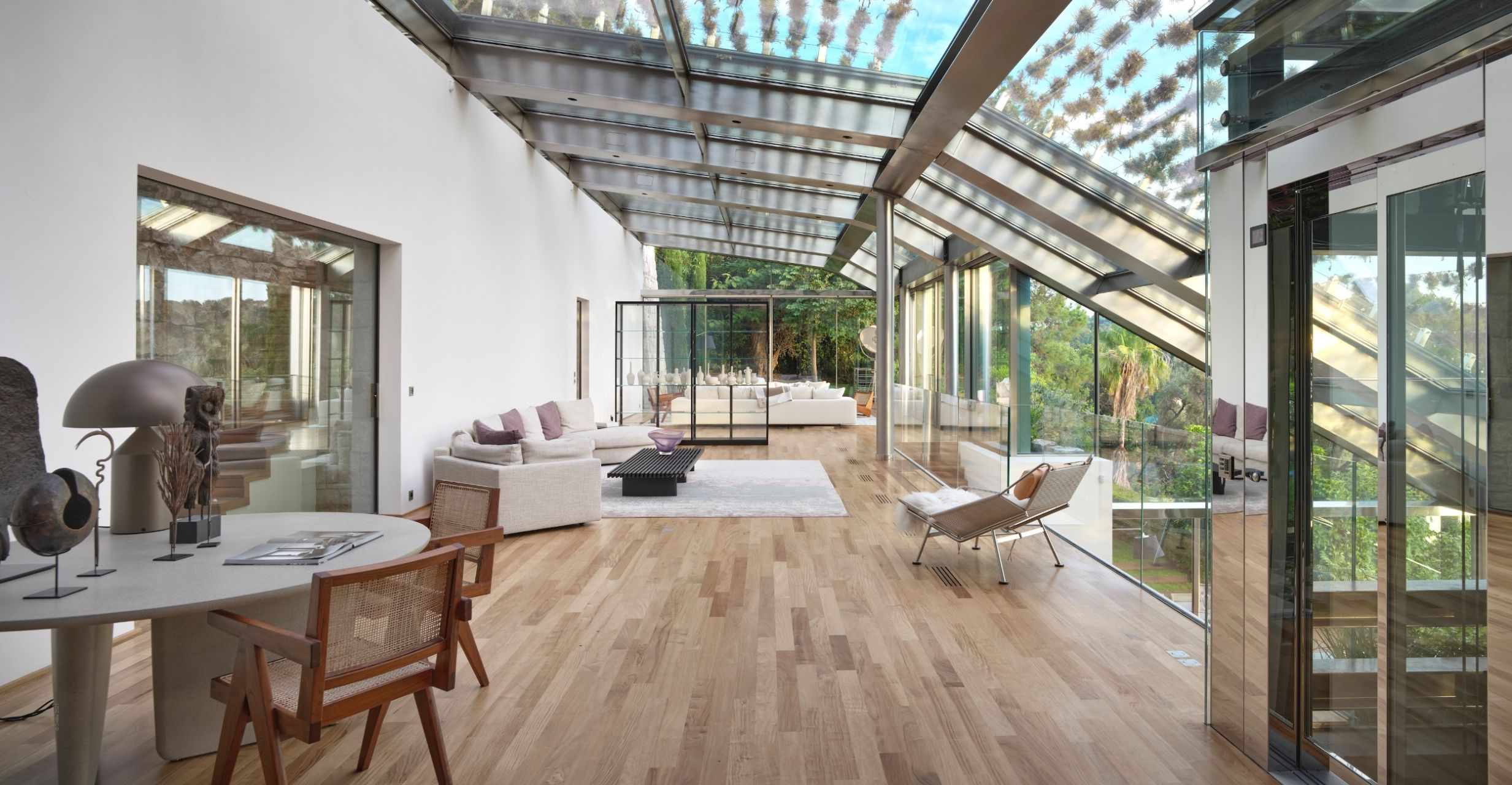 contemporary house 10 Rooms for sale on ST JEAN CAP FERRAT (06230)