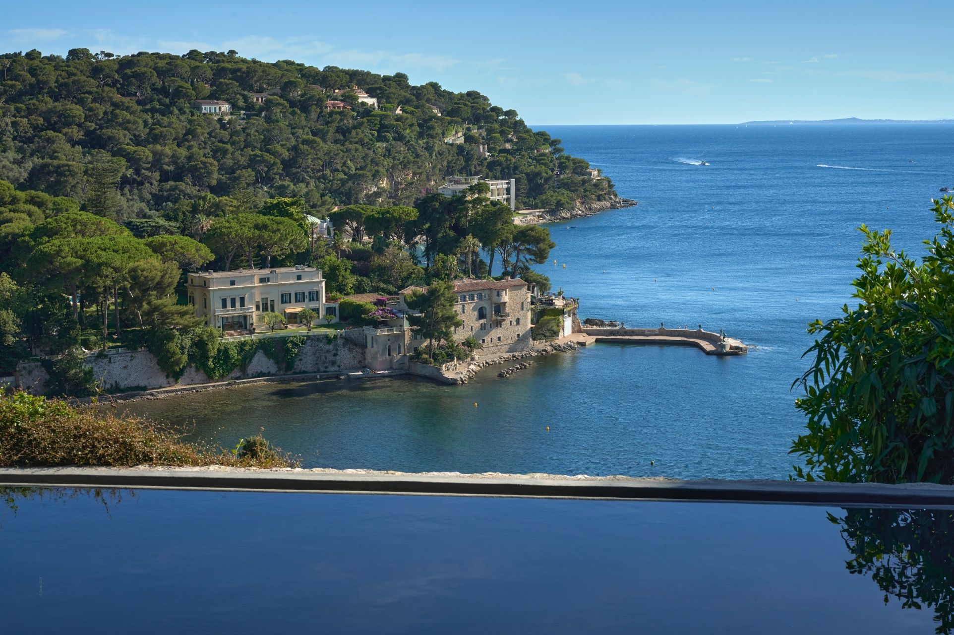 contemporary house 10 Rooms for sale on ST JEAN CAP FERRAT (06230)