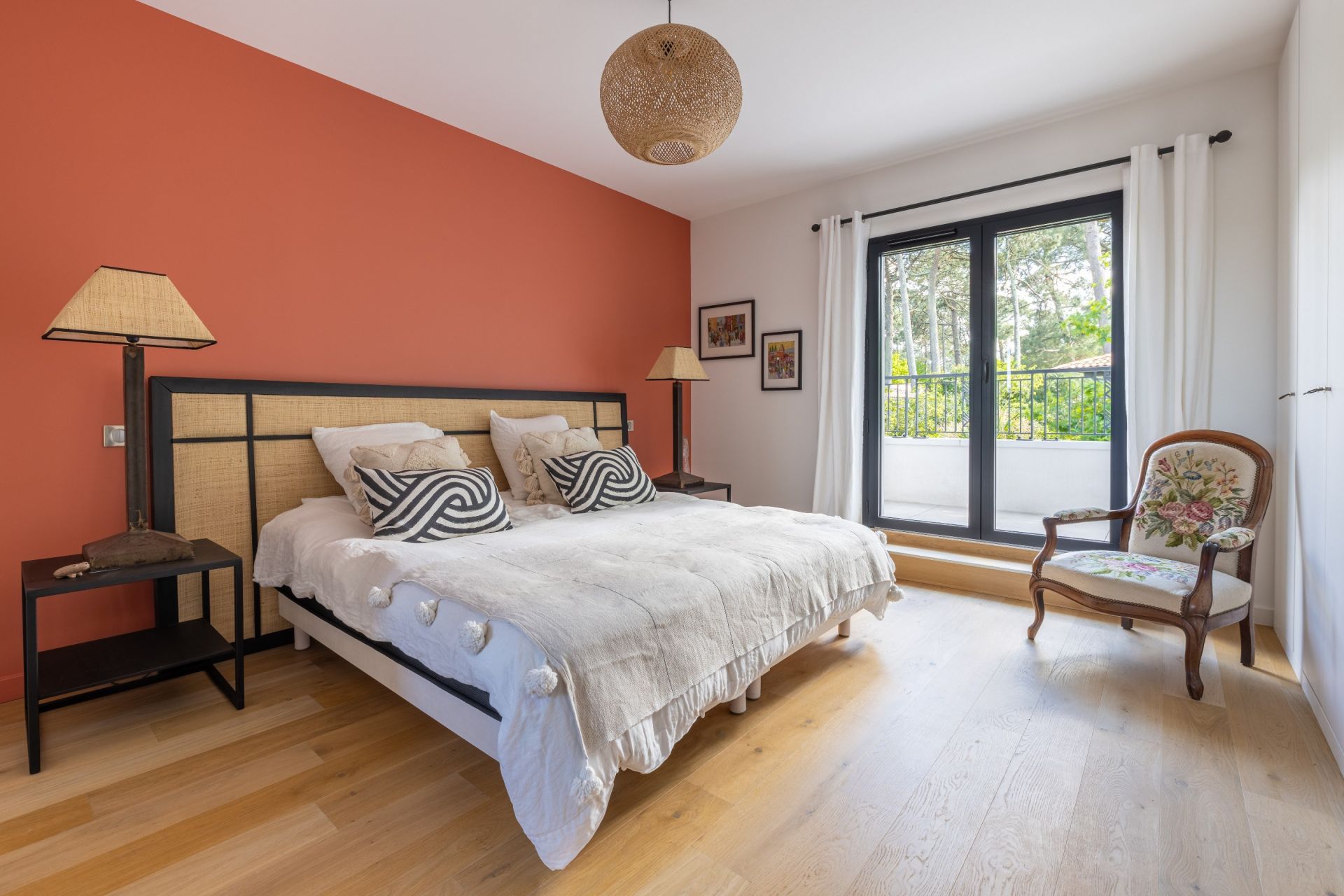 luxury house 7 Rooms for sale on ARCACHON (33120)