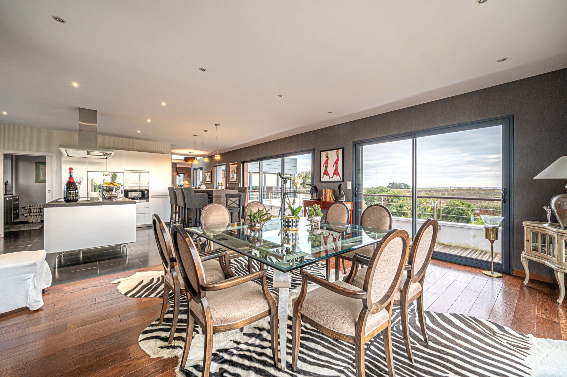 luxury house 10 Rooms for sale on PENMARCH (29760)