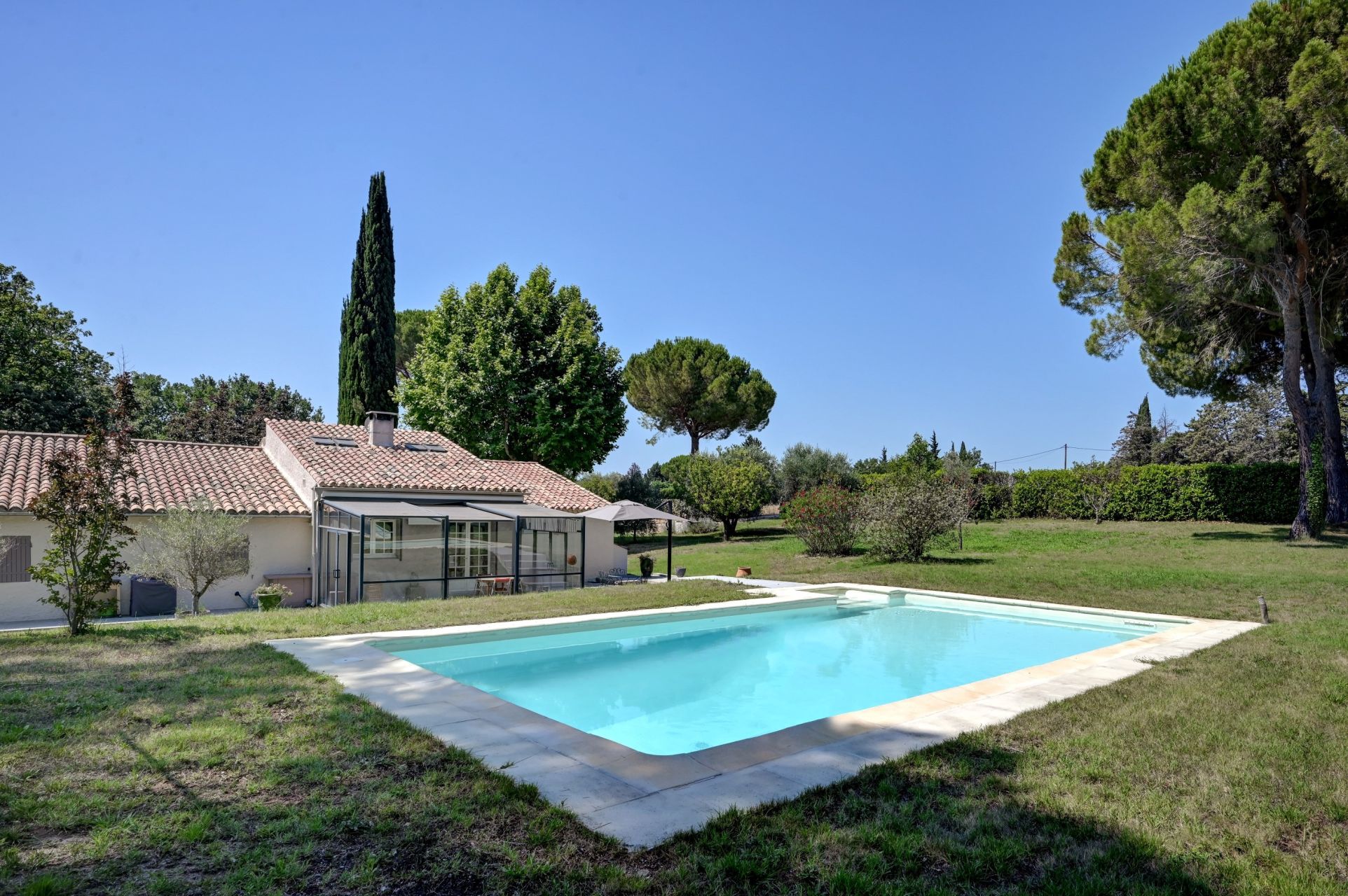 luxury house 4 Rooms for sale on AIX EN PROVENCE (13100)