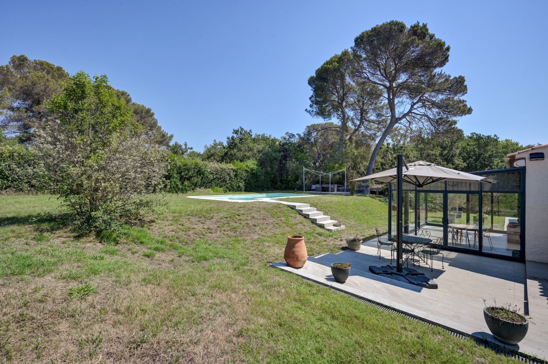 luxury house 4 Rooms for sale on AIX EN PROVENCE (13100)