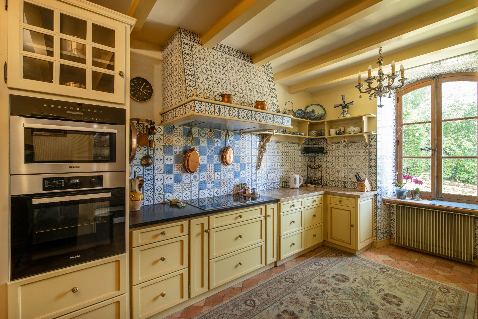 luxury house 16 Rooms for sale on BRESSUIRE (79300)