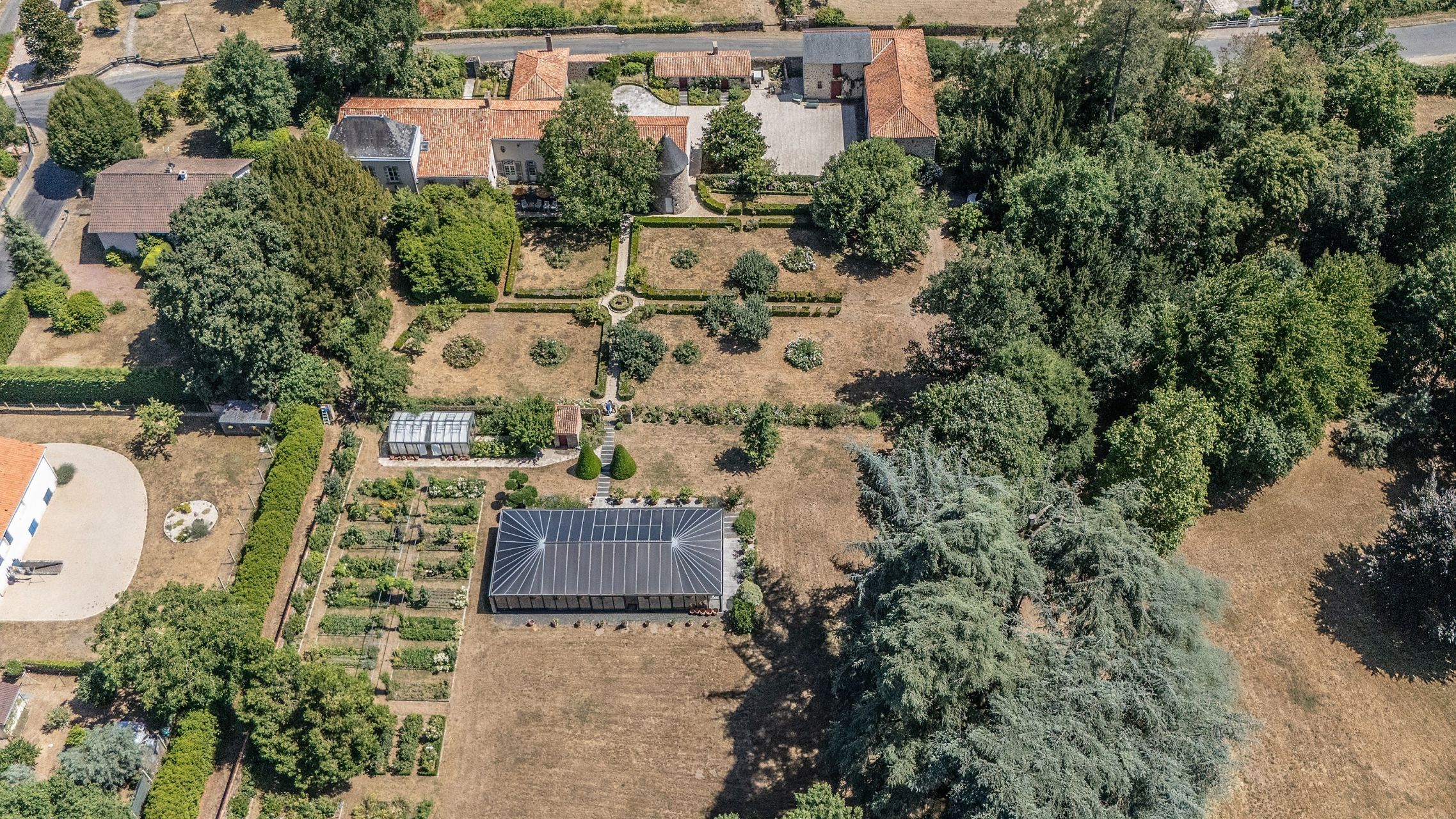 maison de maître 16 Pièces en vente sur BRESSUIRE (79300)