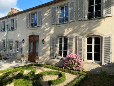 Vente Maison de maître Bressuire 16&nbsp;Pièces 380&nbsp;m²