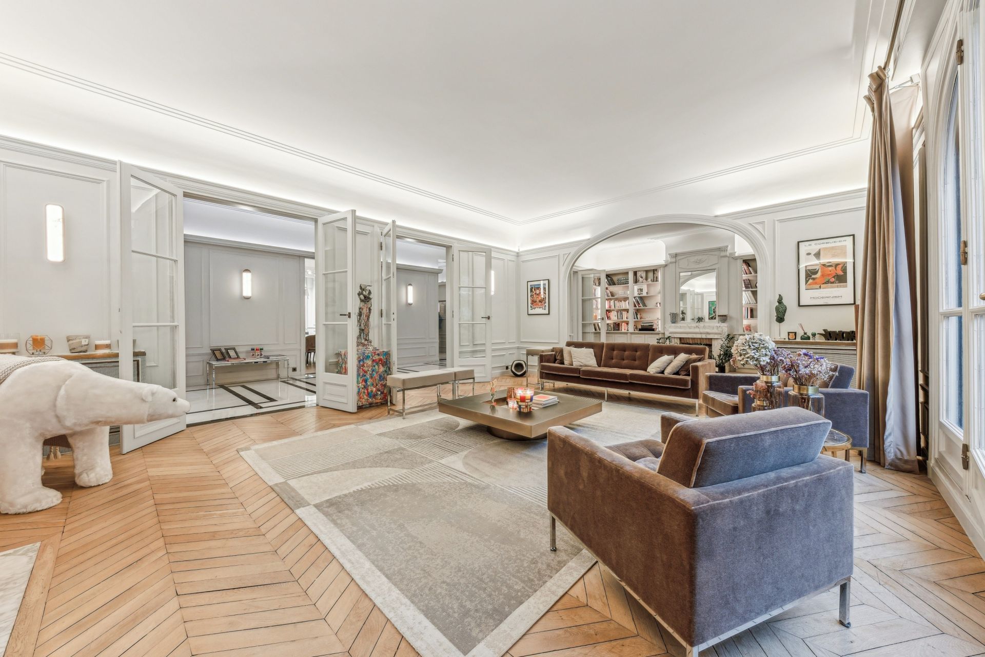 luxury apartment 7 Rooms for sale on PARIS (75016)