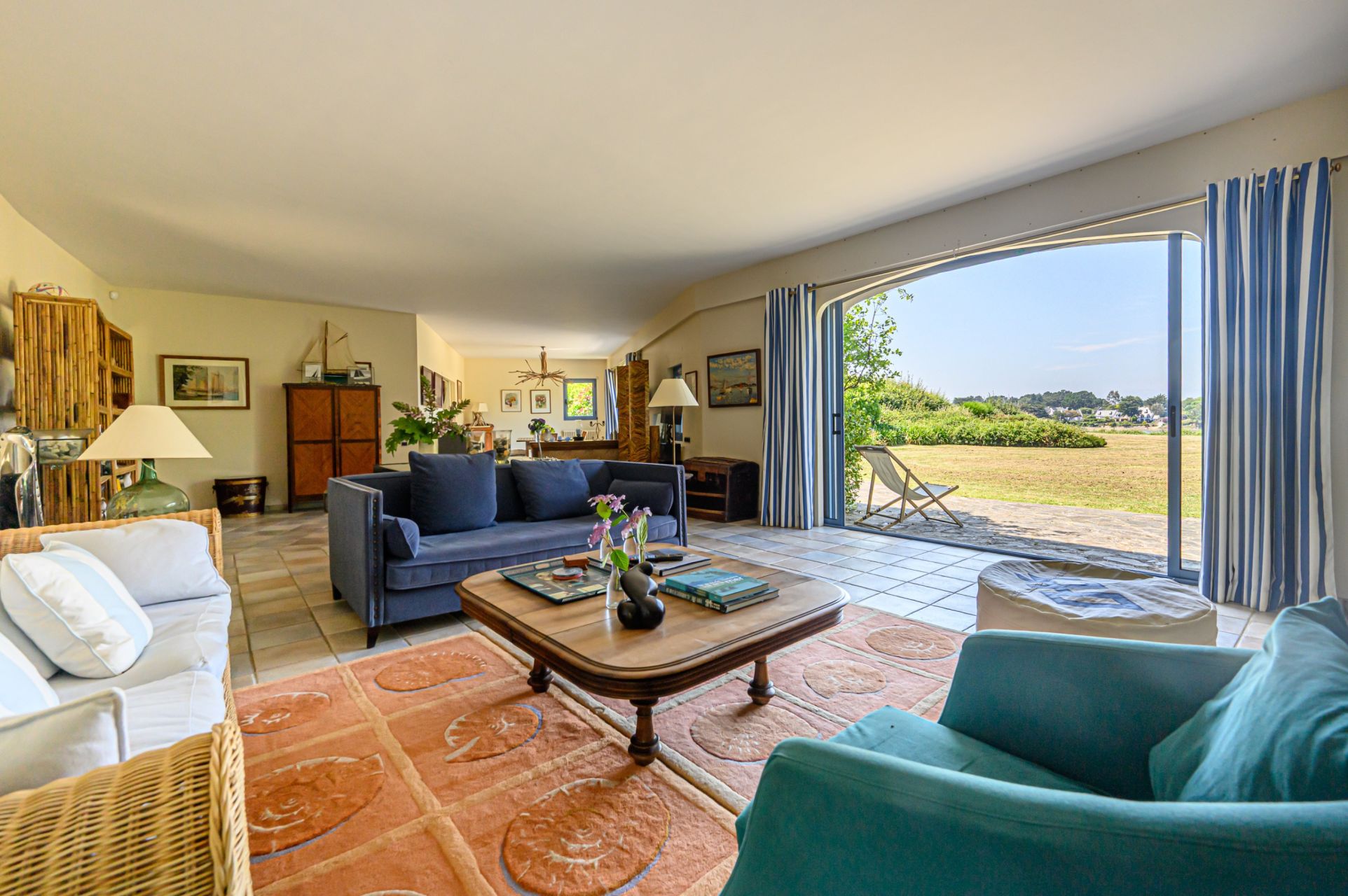 maison de luxe 12 Pièces en vente sur ARZON (56640)