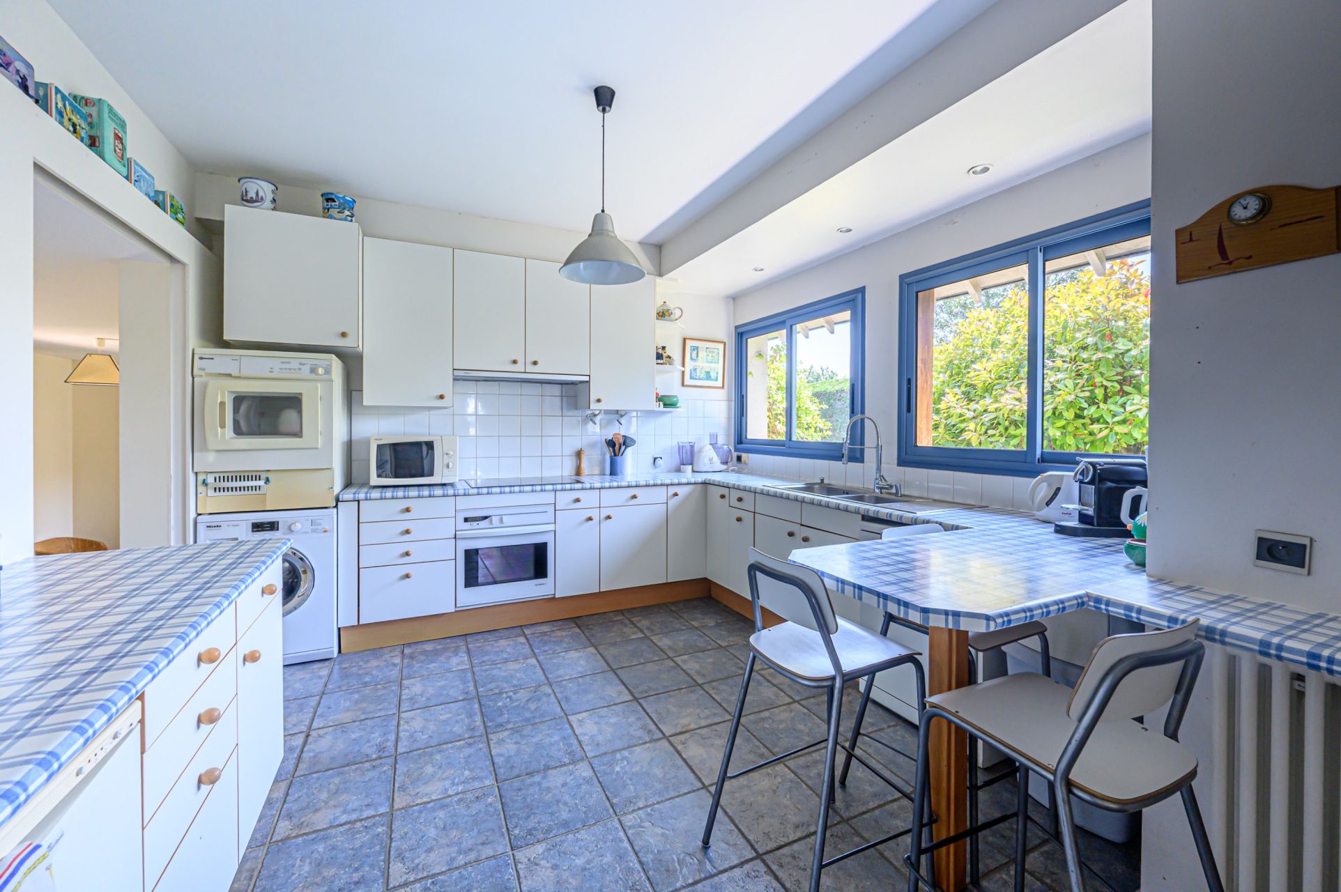 maison de luxe 12 Pièces en vente sur ARZON (56640)