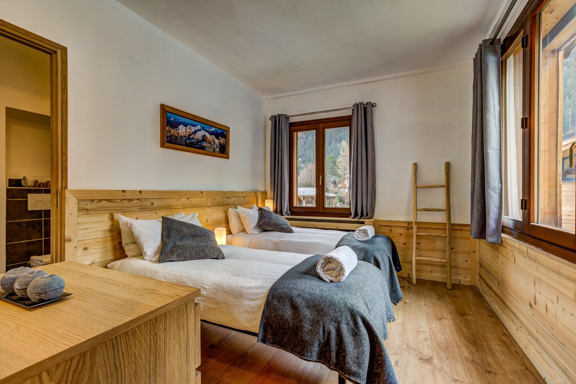 luxury chalet 22 Rooms for sale on CHAMONIX MONT BLANC (74400)