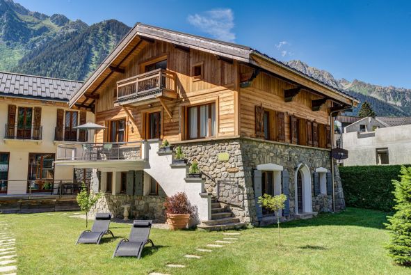 Sale Luxury chalet Chamonix-Mont-Blanc 22 Rooms 580 m²
