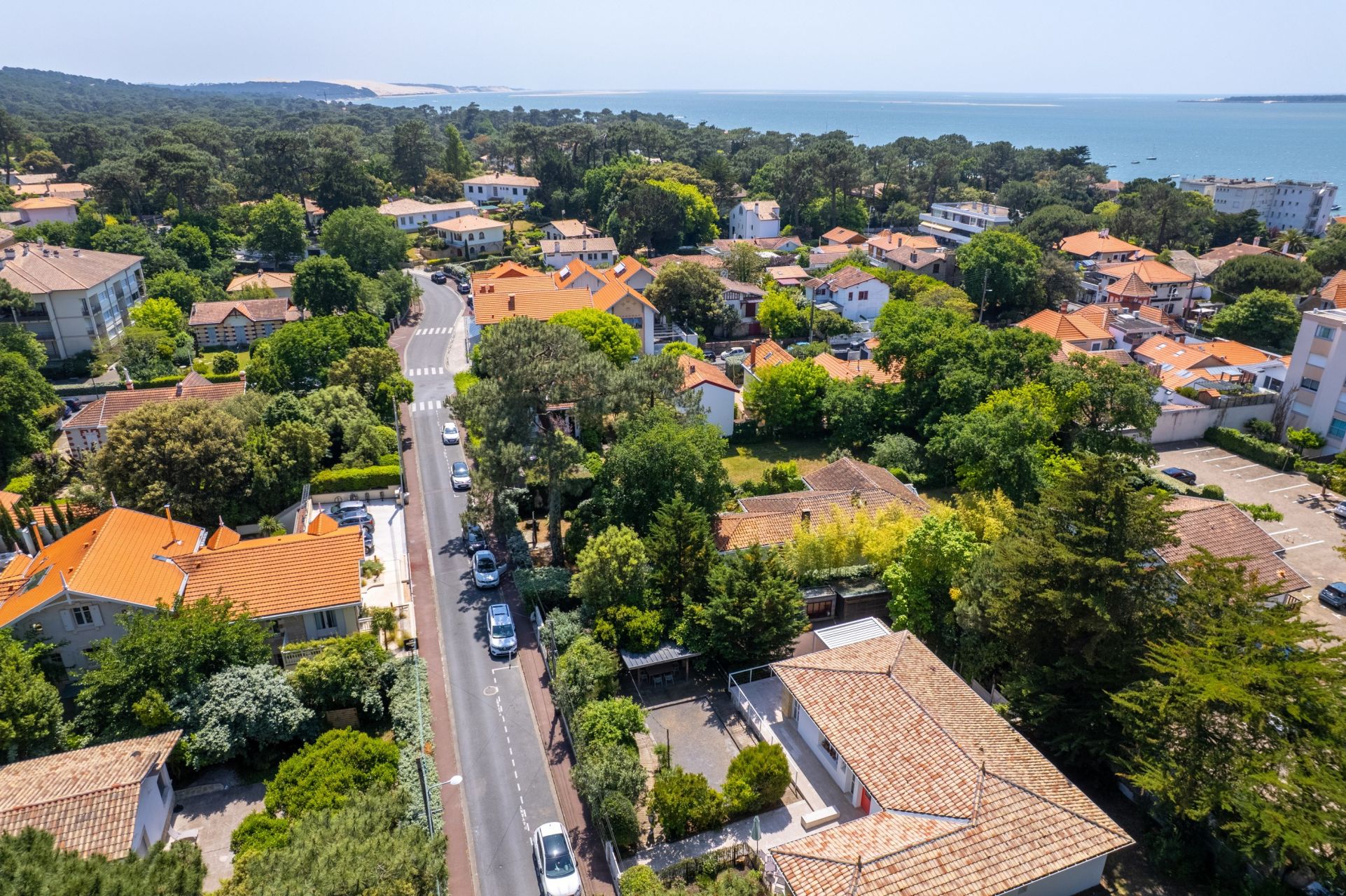 luxury house 6 Rooms for sale on ARCACHON (33120)