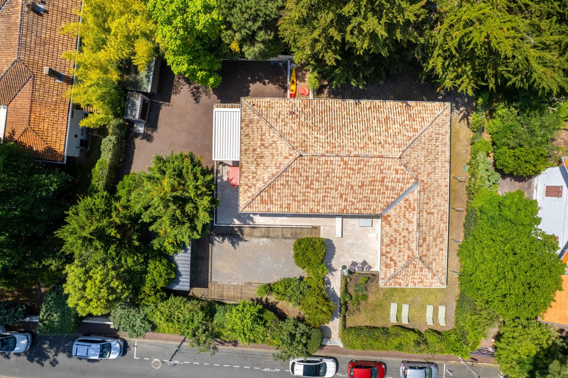 luxury house 6 Rooms for sale on ARCACHON (33120)