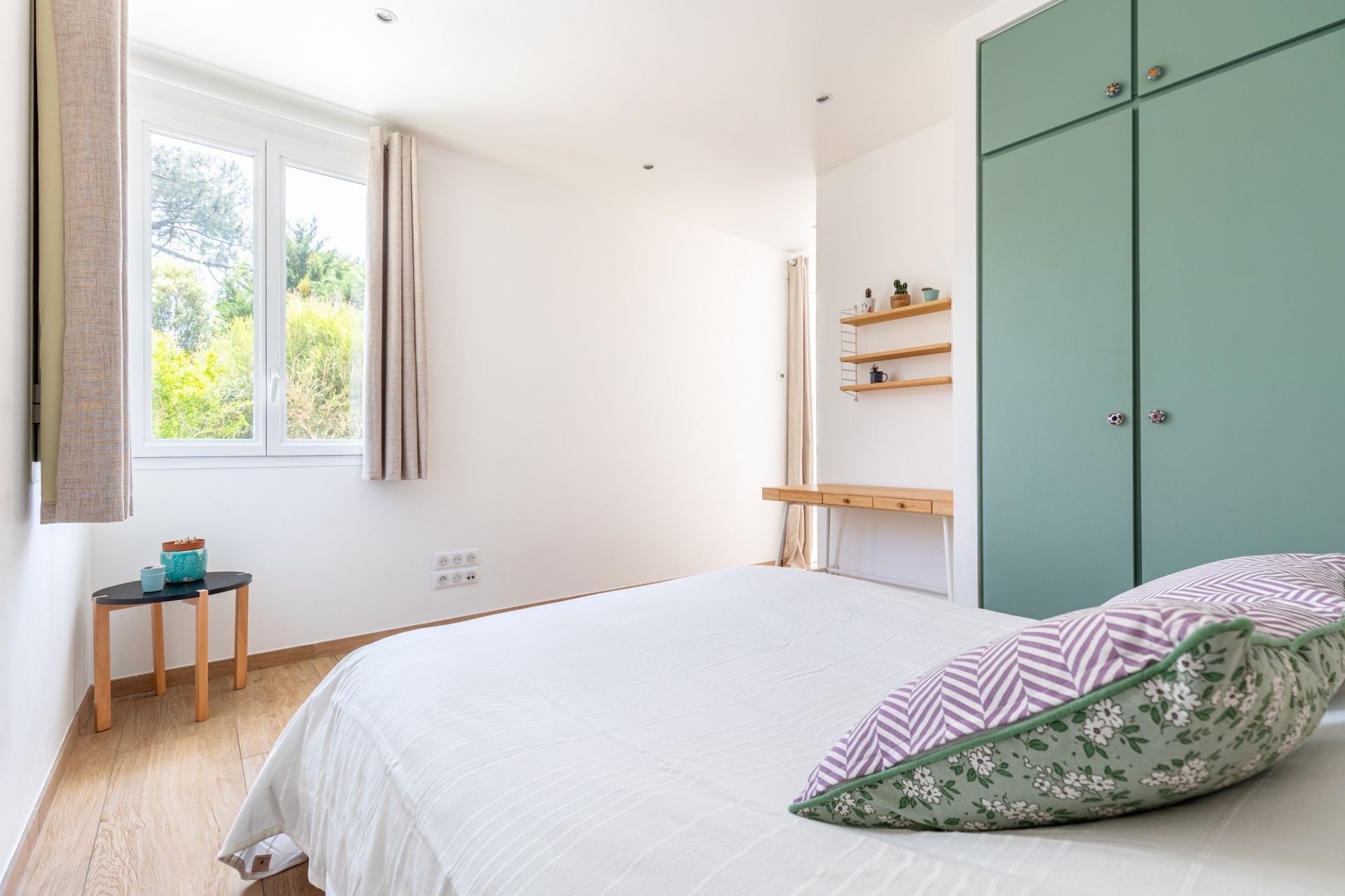 luxury house 6 Rooms for sale on ARCACHON (33120)