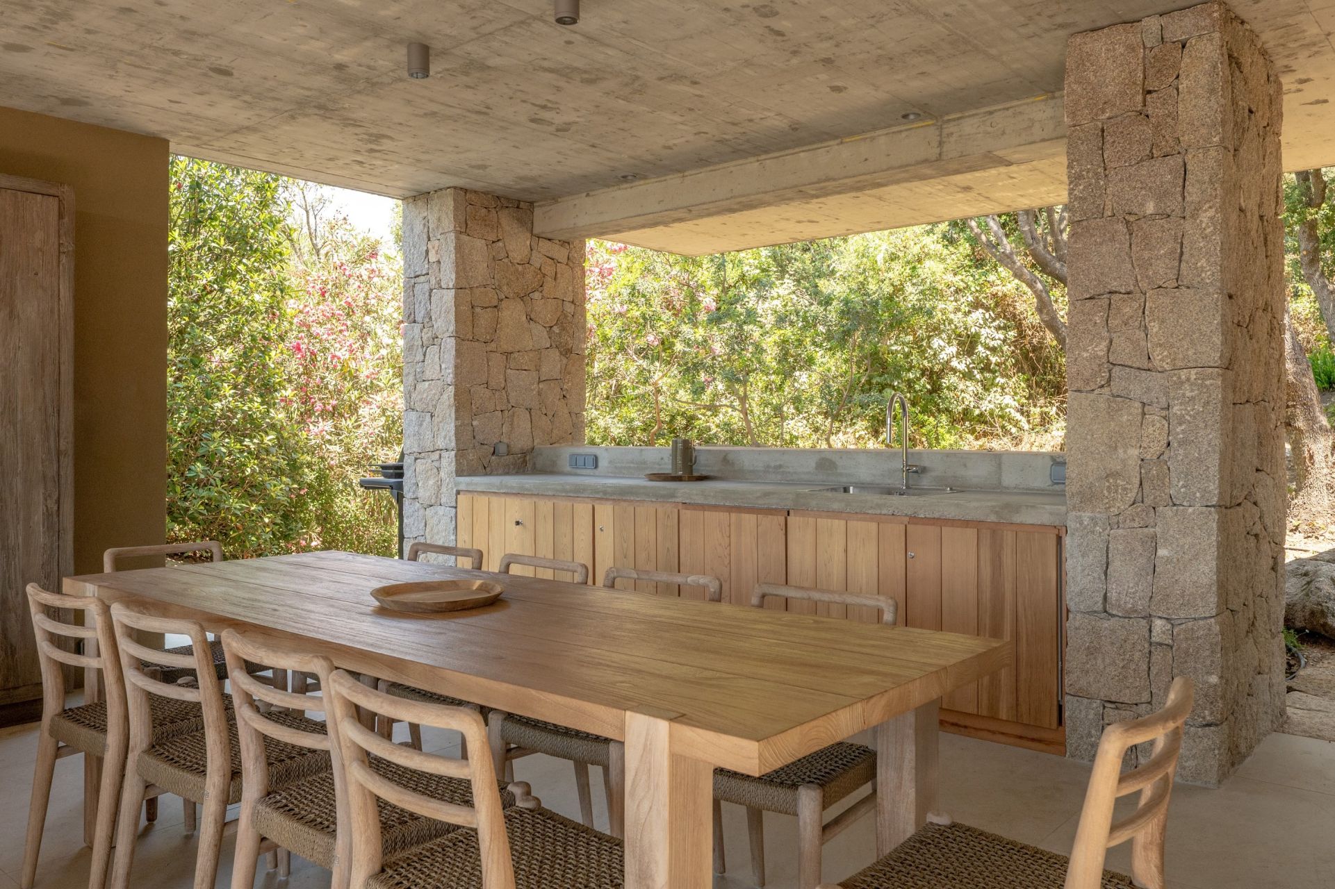 villa de luxe 6 Pièces en location saisonnière sur PORTO VECCHIO (20137)