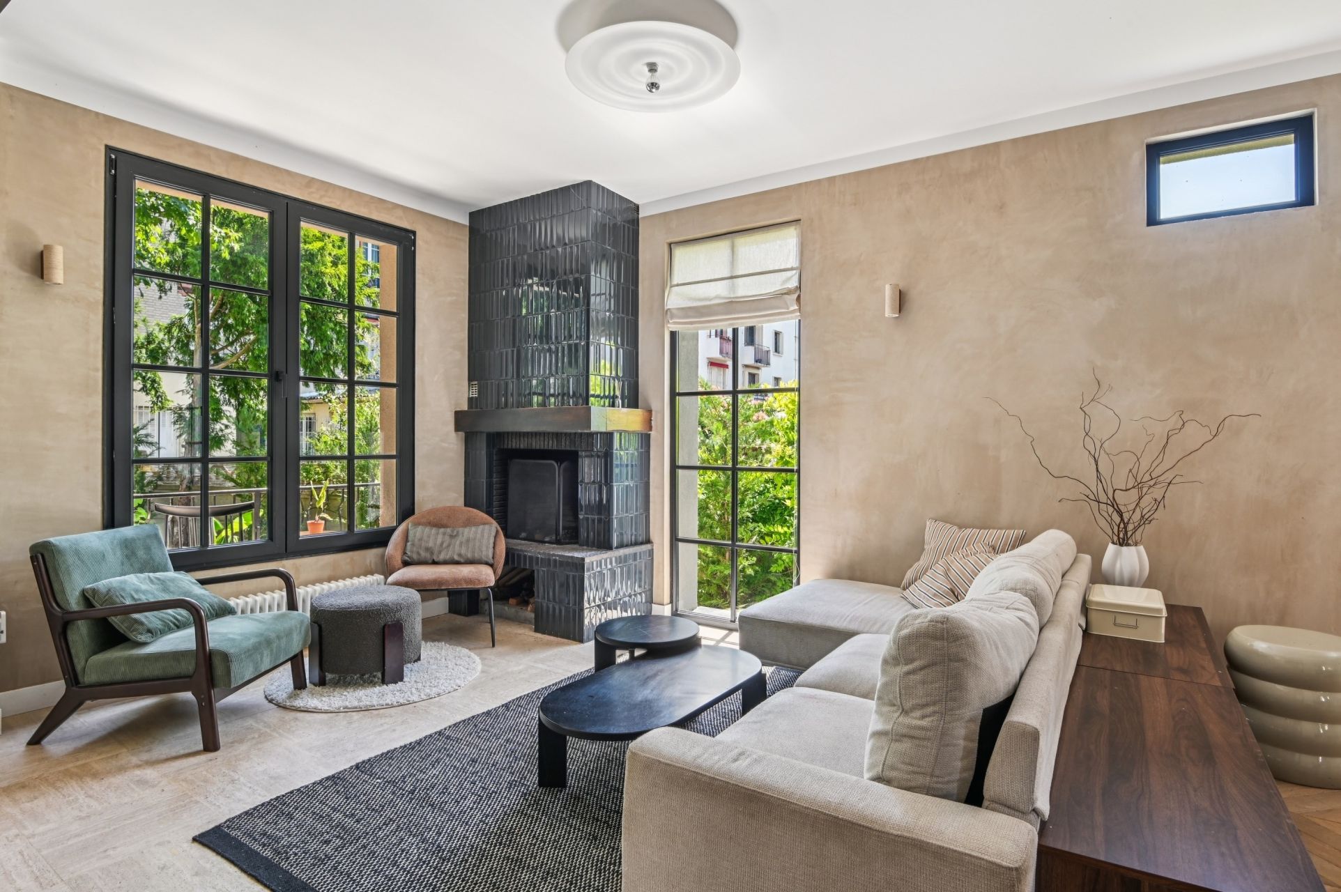 luxury house 6 Rooms for sale on COLOMBES (92700)