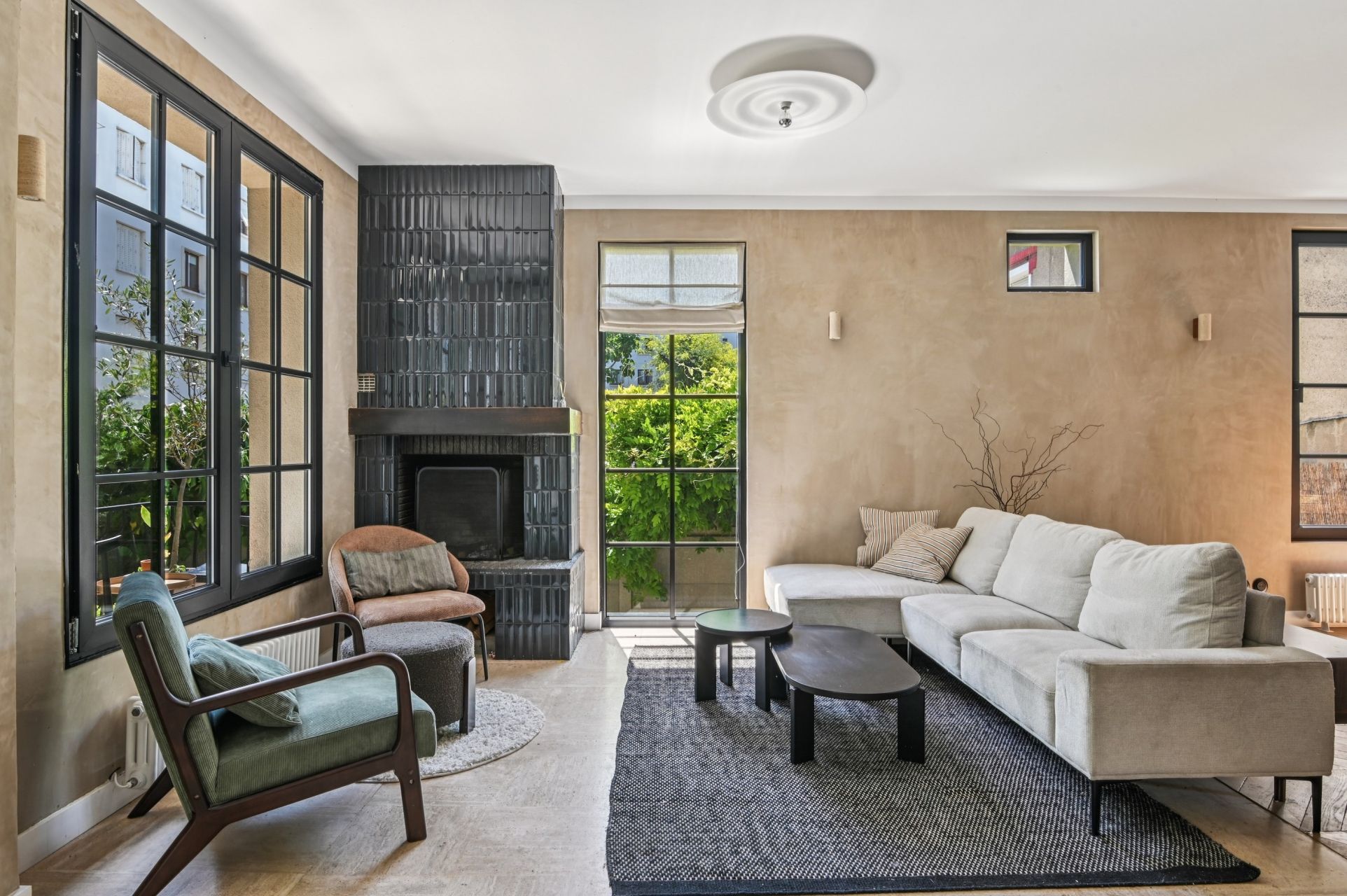 luxury house 6 Rooms for sale on COLOMBES (92700)