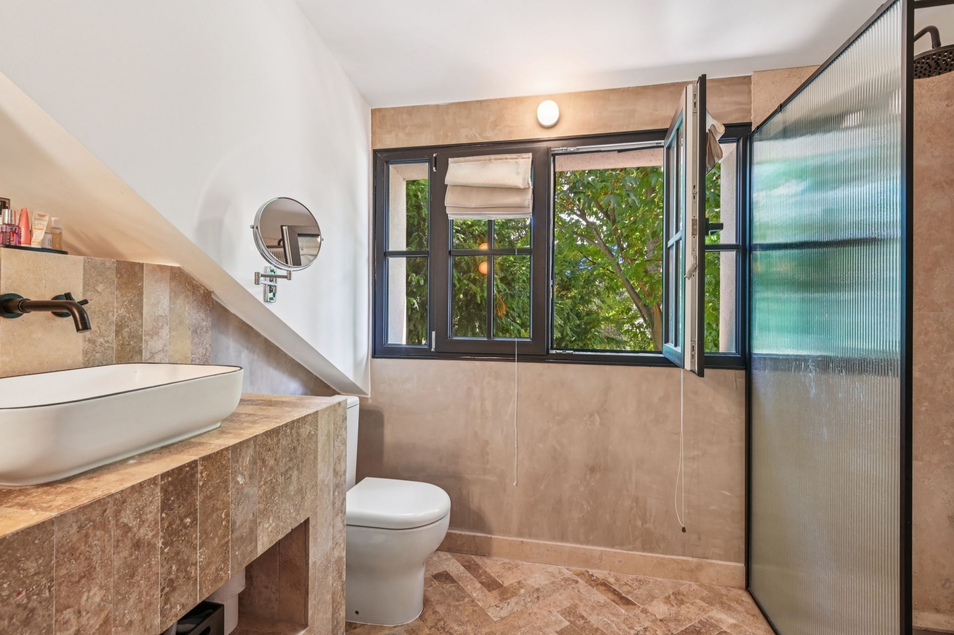 luxury house 6 Rooms for sale on COLOMBES (92700)