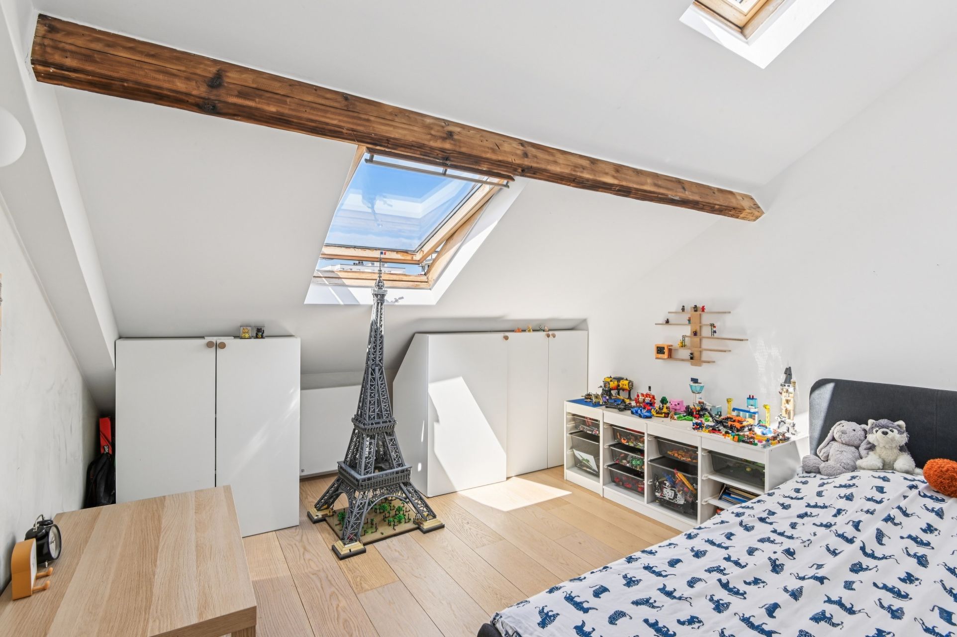 luxury house 6 Rooms for sale on COLOMBES (92700)