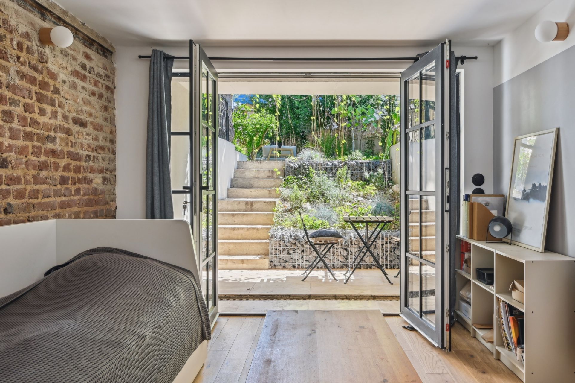 luxury house 6 Rooms for sale on COLOMBES (92700)