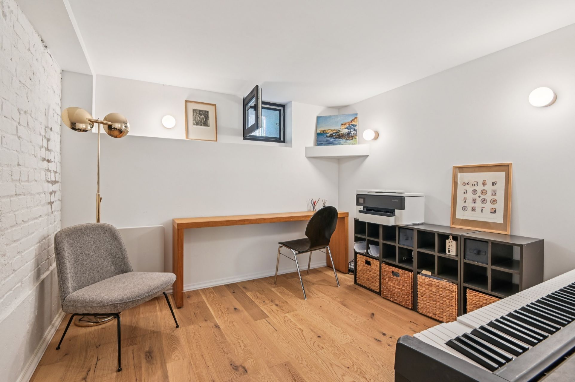 luxury house 6 Rooms for sale on COLOMBES (92700)