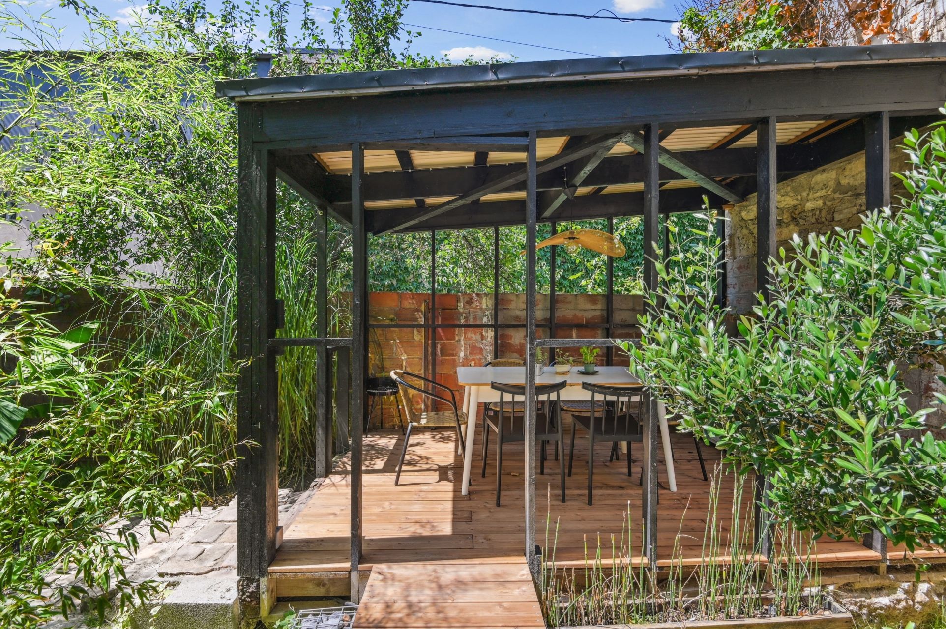 luxury house 6 Rooms for sale on COLOMBES (92700)