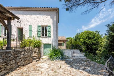 Sale Luxury villa Vallauris 7 Rooms 250 m²