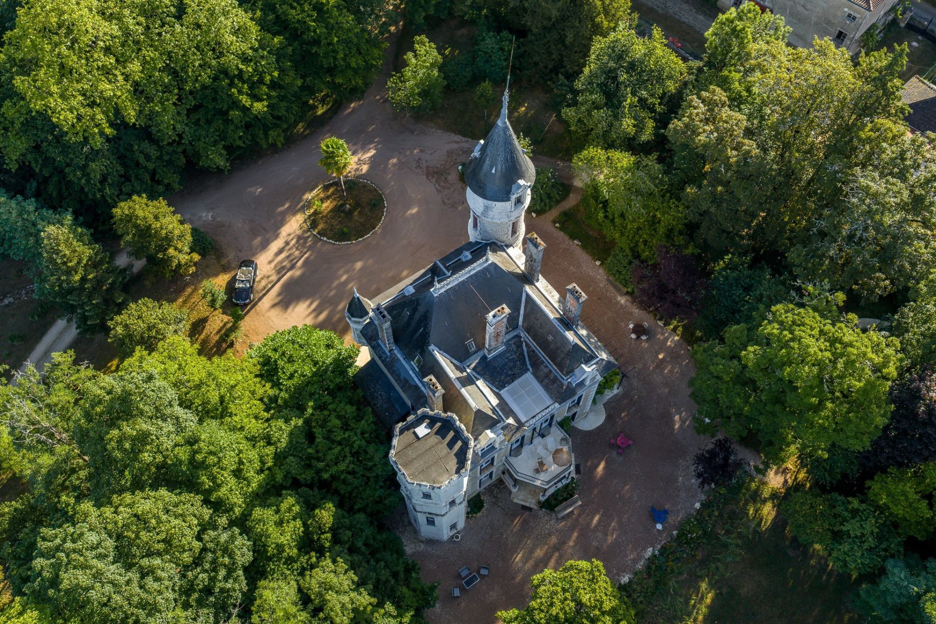 castle 14 Rooms for sale on BRANTOME (24310)