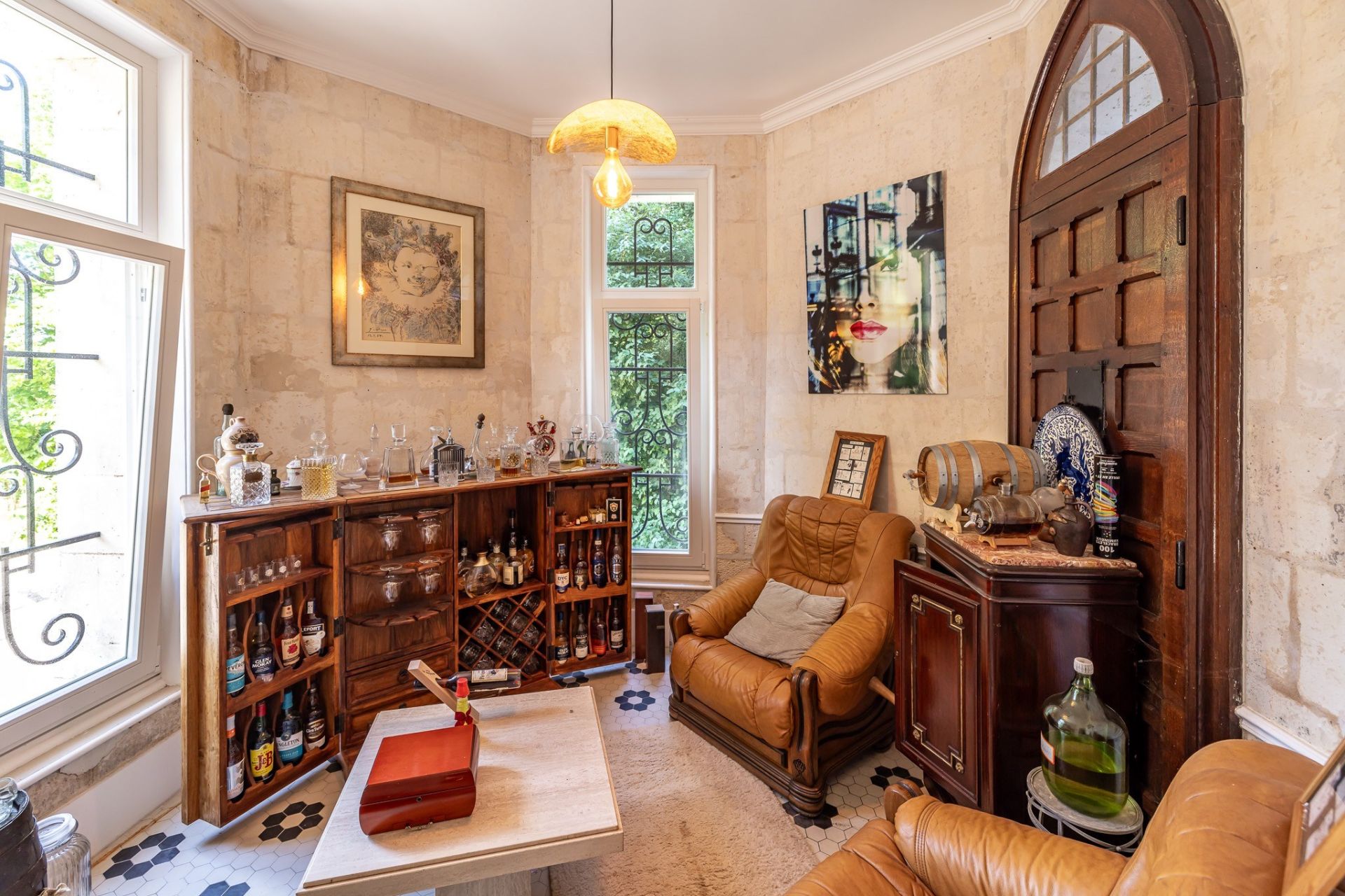 castle 14 Rooms for sale on BRANTOME (24310)