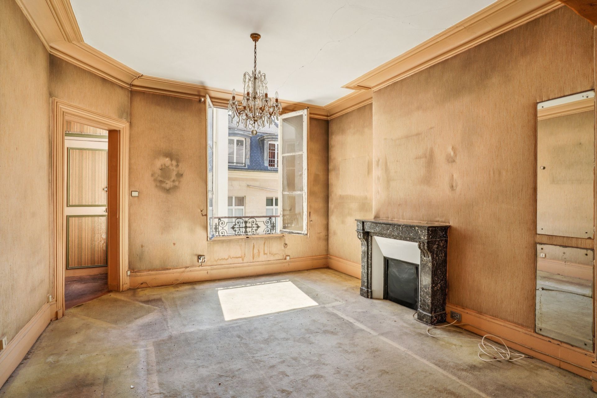 luxury apartment 3 Rooms for sale on PARIS (75004)