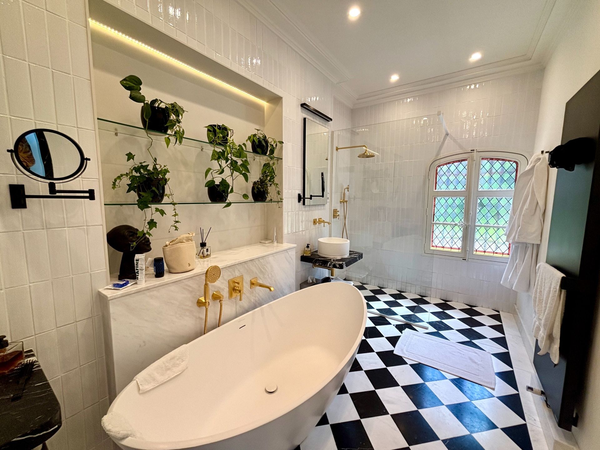 castle 15 Rooms for sale on LOCHES (37600)