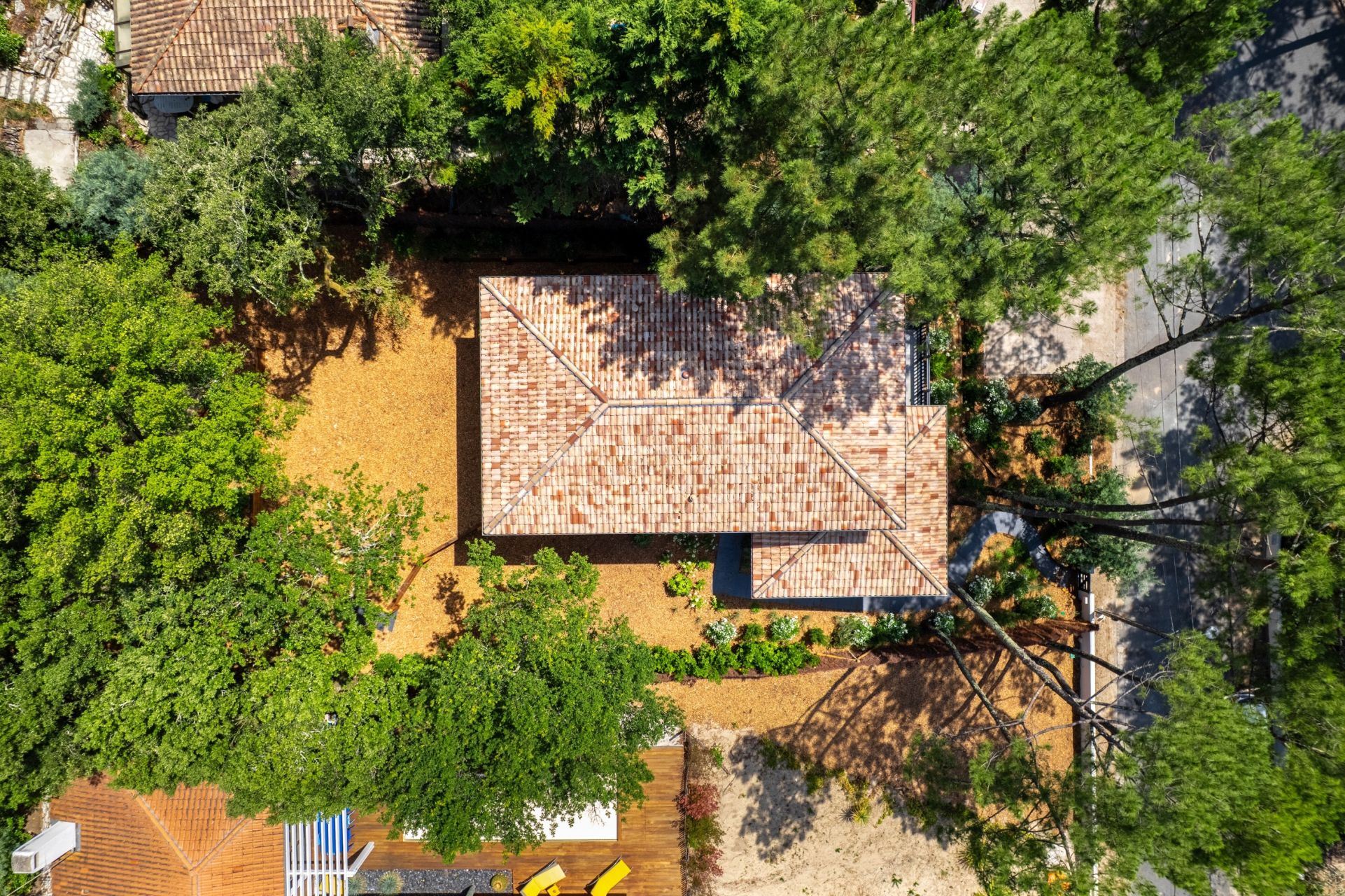 luxury house 9 Rooms for sale on PYLA SUR MER (33115)