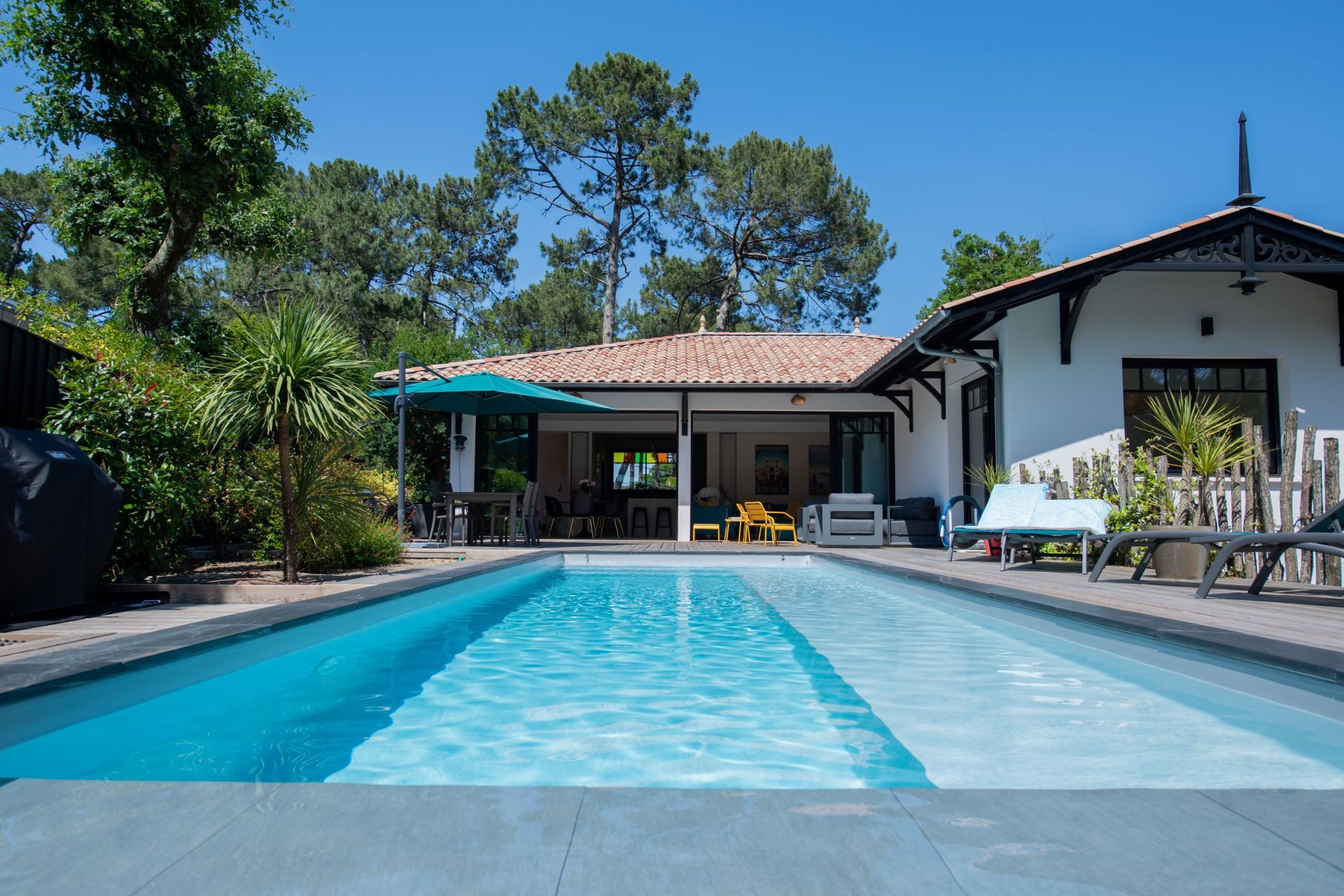 luxury house 5 Rooms for sale on PYLA SUR MER (33115)