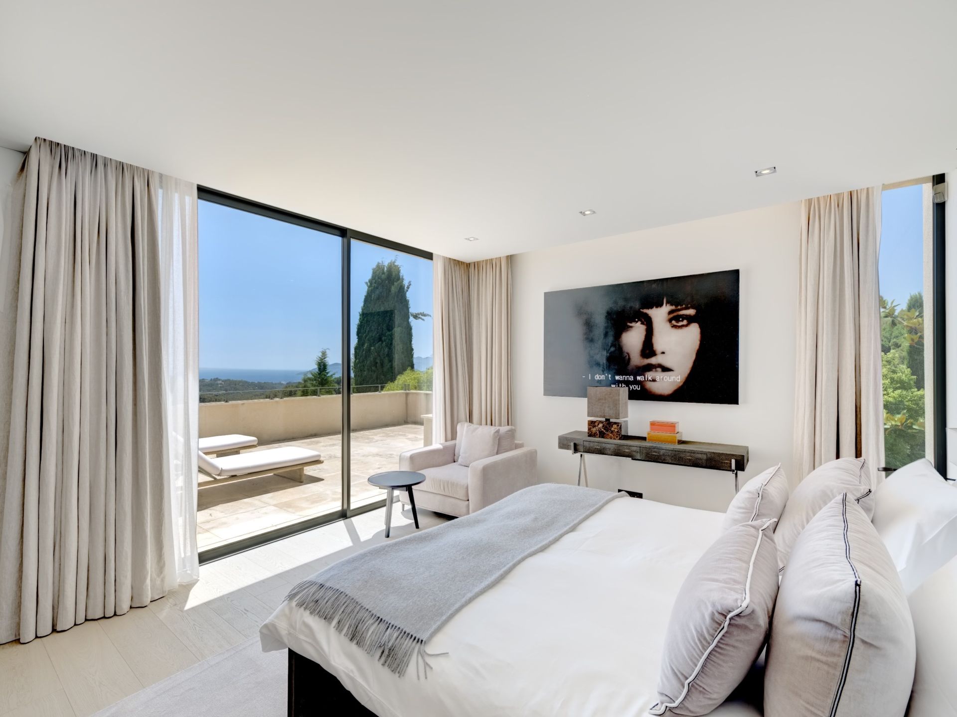 luxury villa 17 Rooms for sale on MOUGINS (06250)