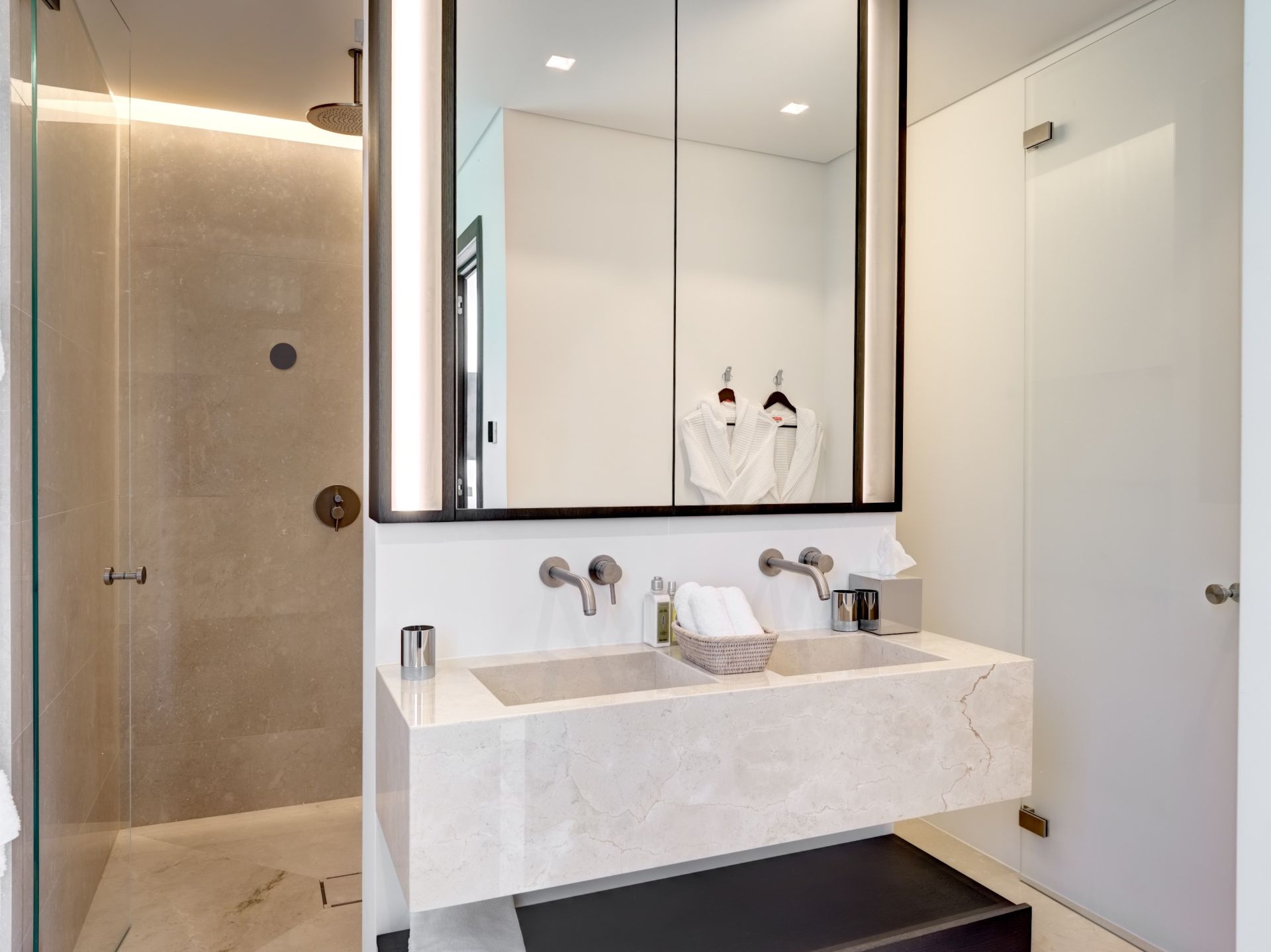 luxury villa 17 Rooms for sale on MOUGINS (06250)