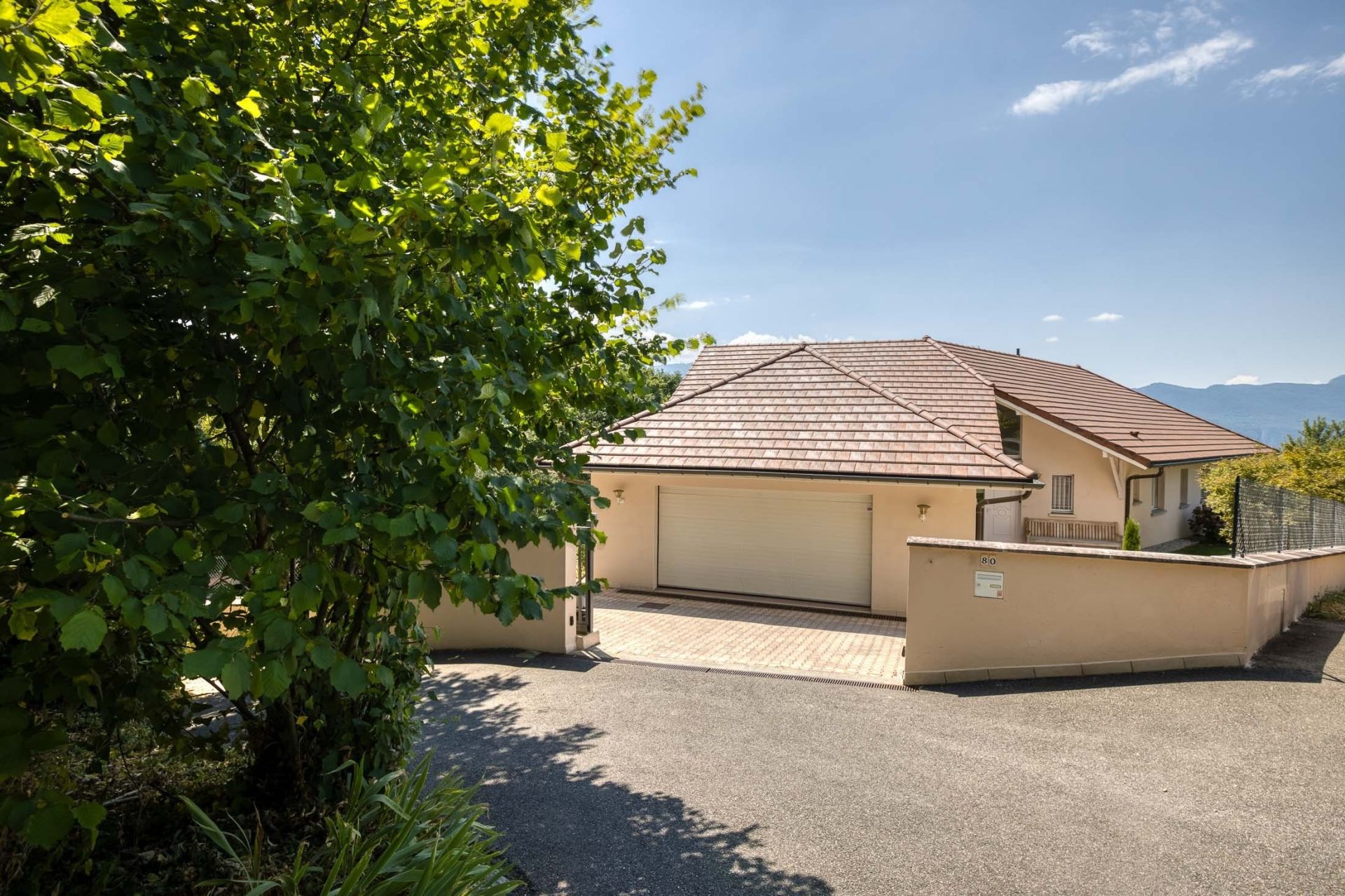 luxury house 5 Rooms for sale on AIX LES BAINS (73100)