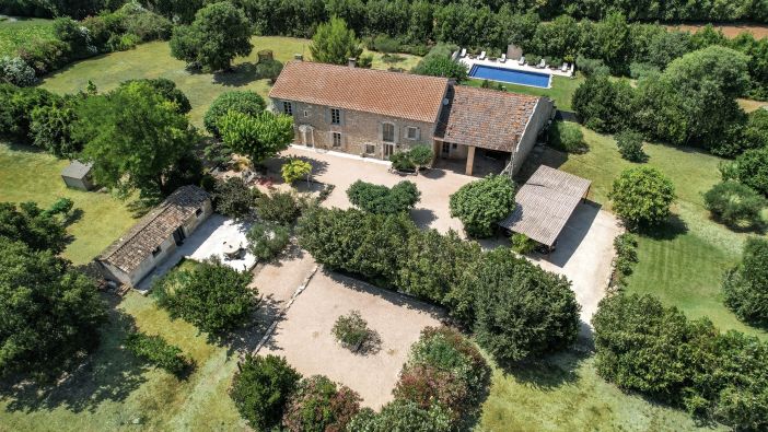 Sale Mas Saint-Étienne-du-Grès 14 Rooms 495 m²