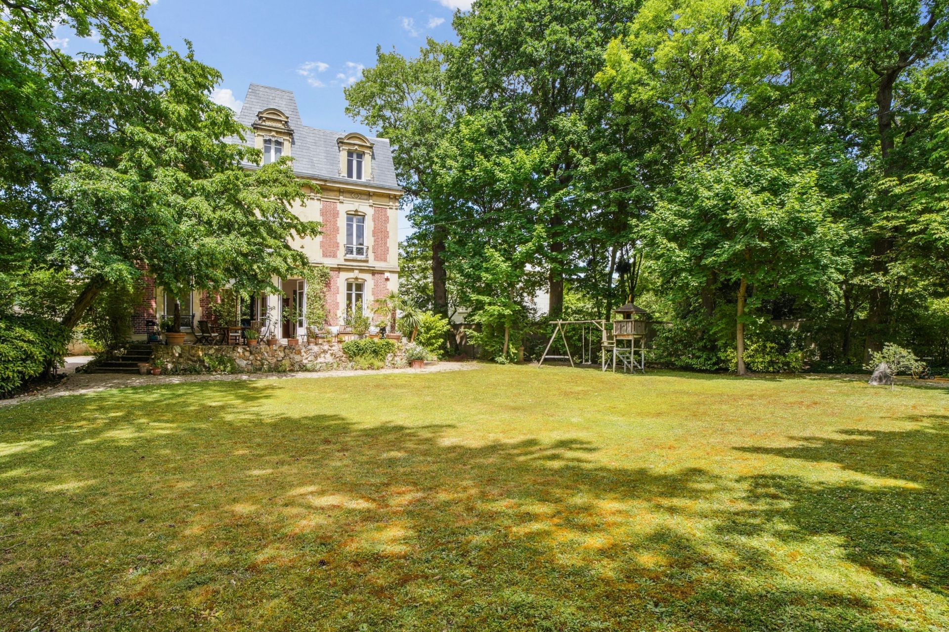 maison de luxe 8 Pièces en vente sur LE VESINET (78110)