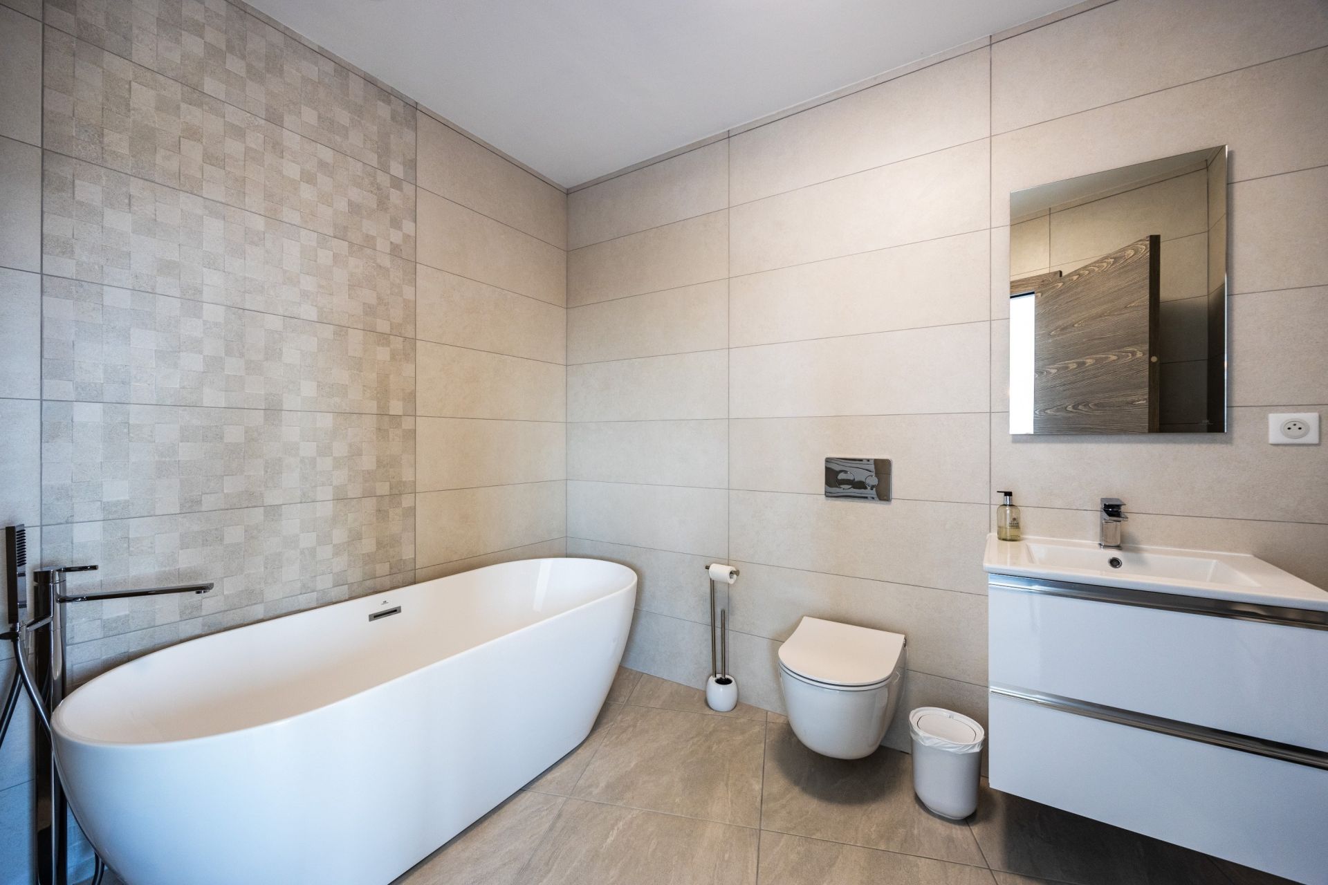 maison de luxe 5 Pièces en vente sur VENTENAC EN MINERVOIS (11120)