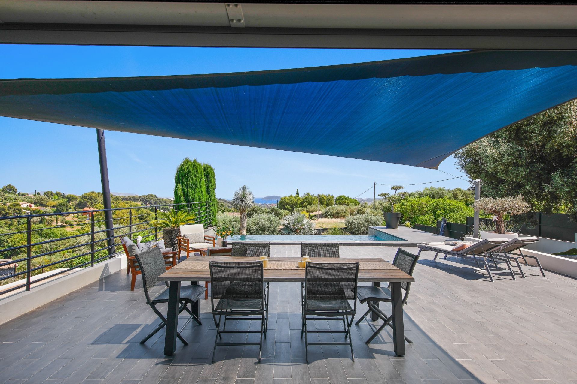 maison de luxe 8 Pièces en vente sur OLLIOULES (83190)