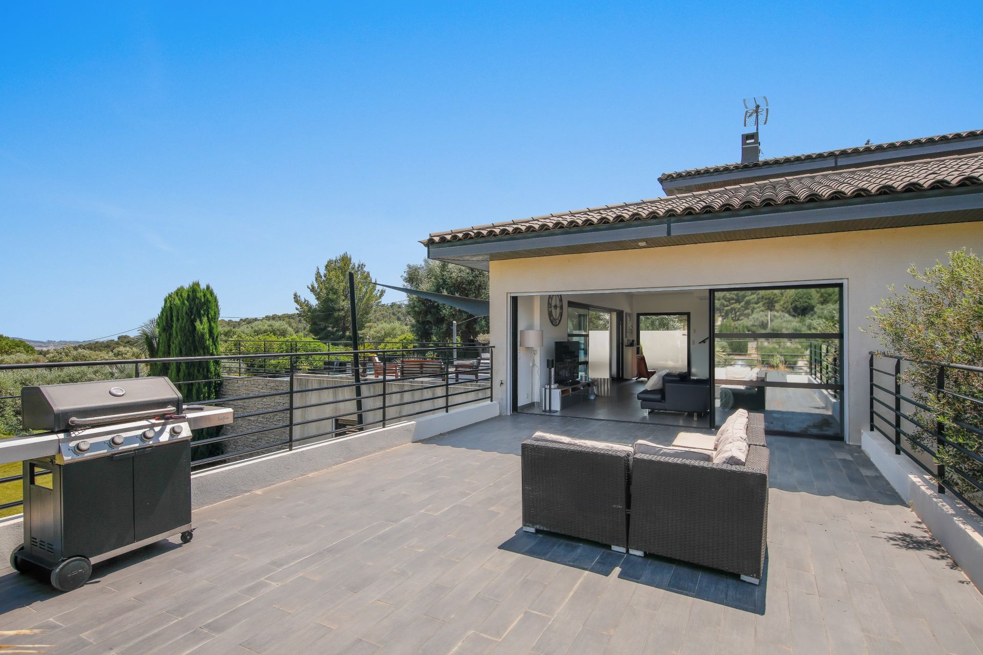 maison de luxe 8 Pièces en vente sur OLLIOULES (83190)