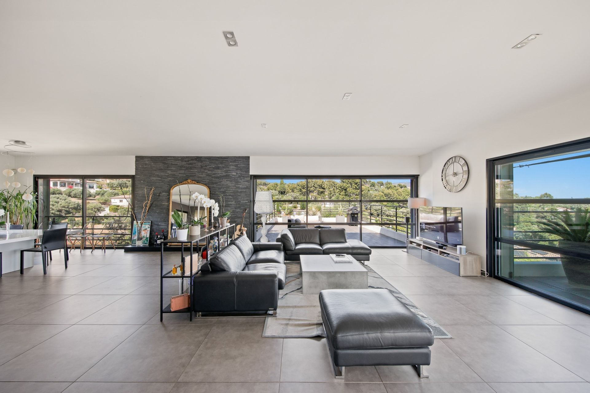 maison de luxe 8 Pièces en vente sur OLLIOULES (83190)